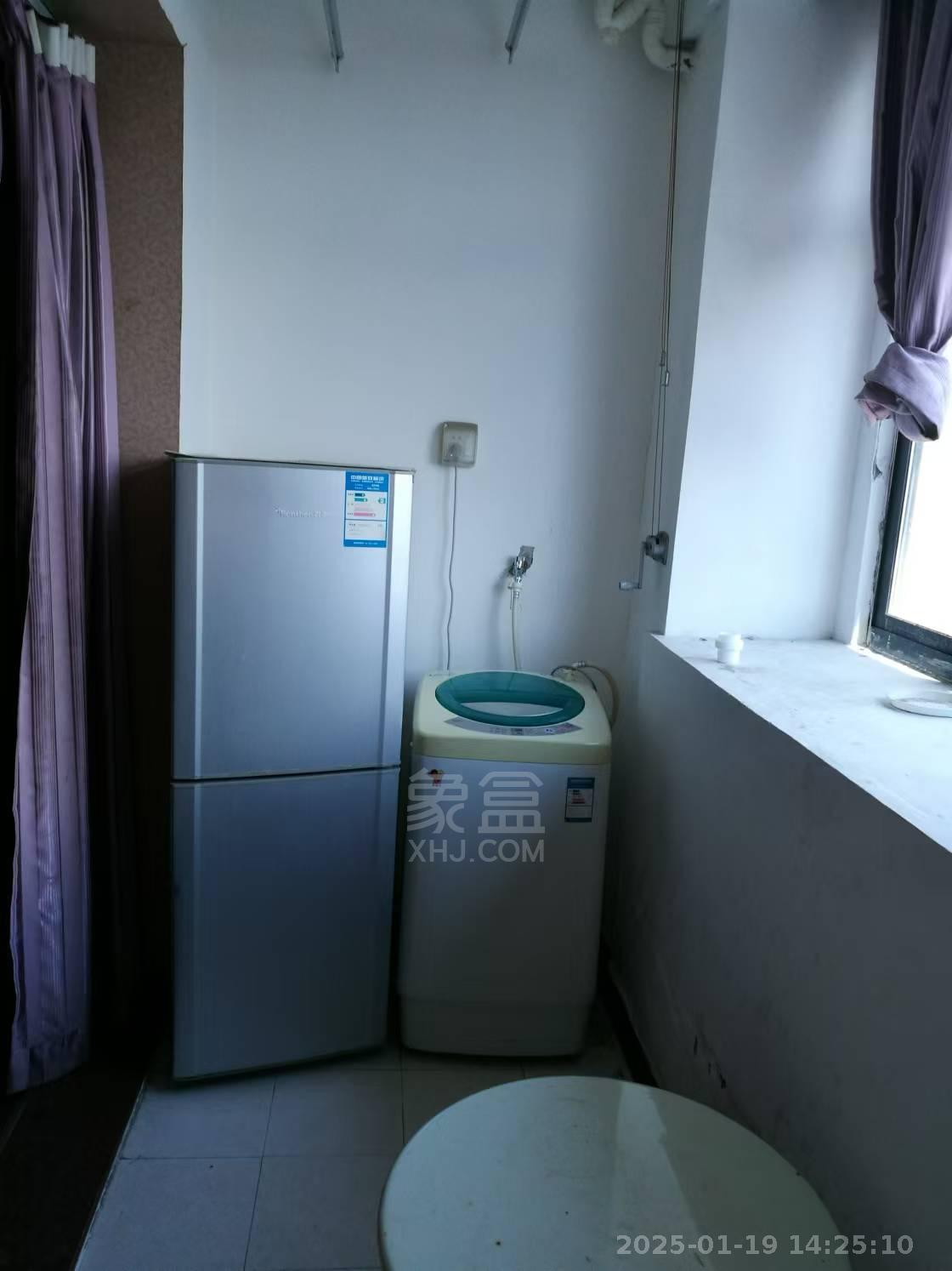 汉华国际 1室1厅1卫 1000.0元/月 汉华国际 1室1厅1卫 1000.0元/月室内图