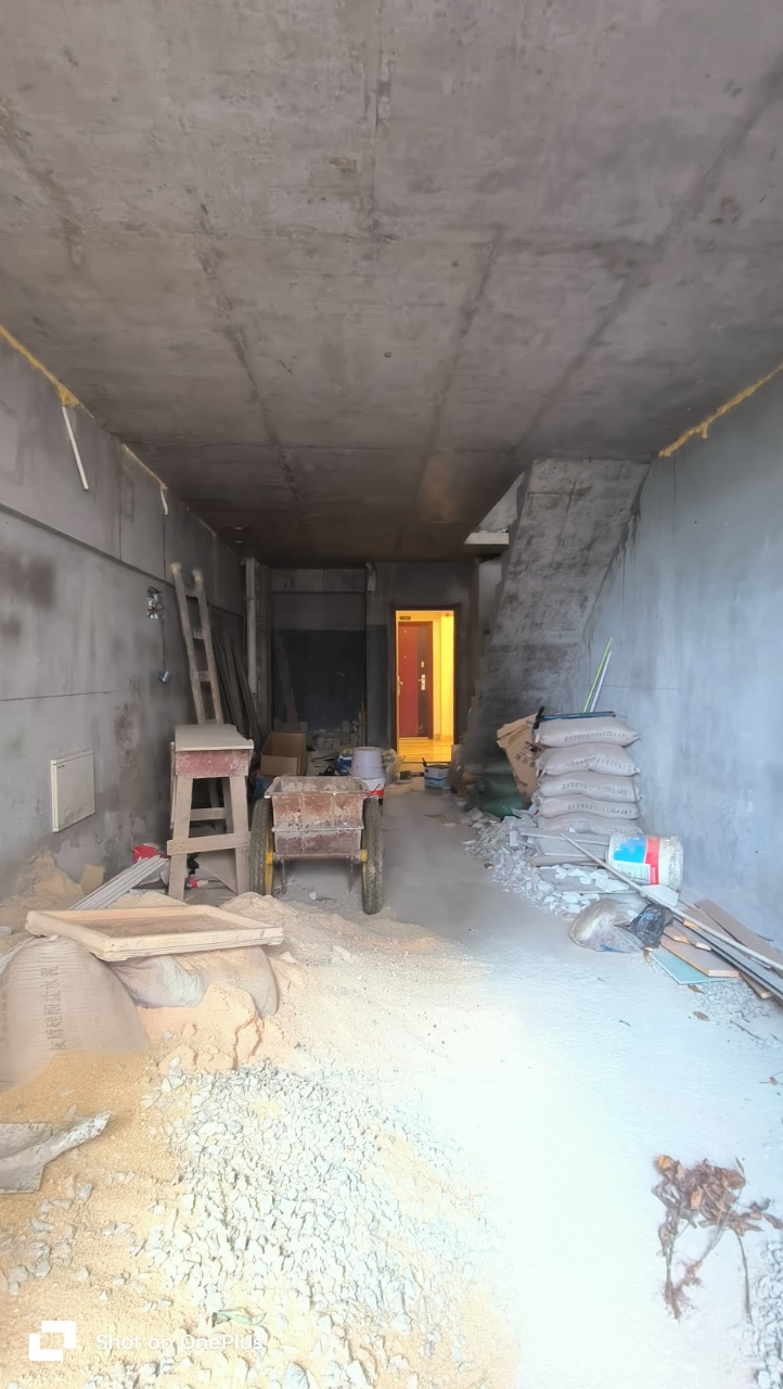 绿地海德公馆 1室1厅1卫 78.0万 绿地海德公馆 1室1厅1卫 78.0万室内图