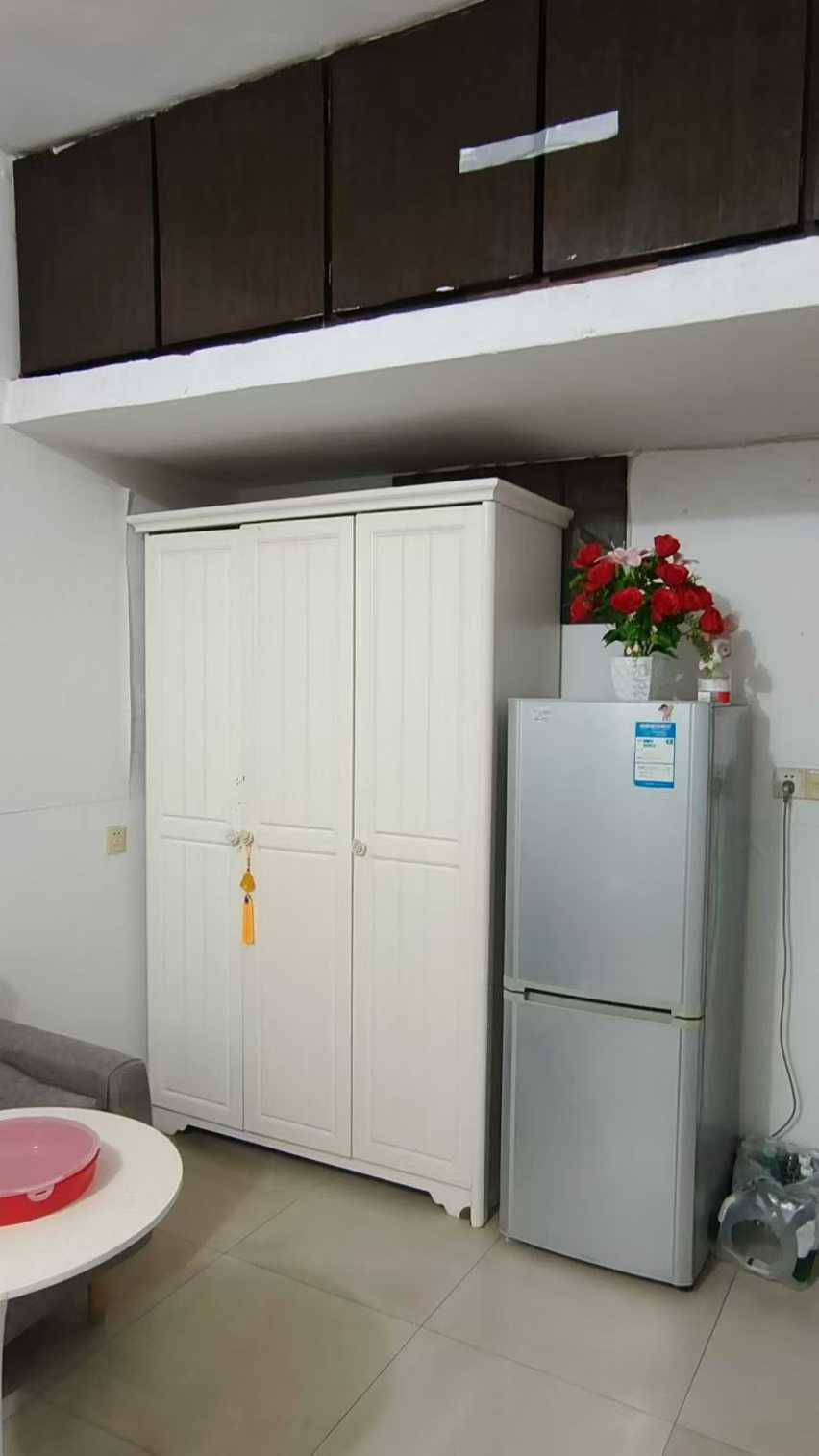 梓园社区(麻纺厂宿舍) 1室1厅1卫 500.0元/月 梓园社区(麻纺厂宿舍) 1室1厅1卫 500.0元/月室内图