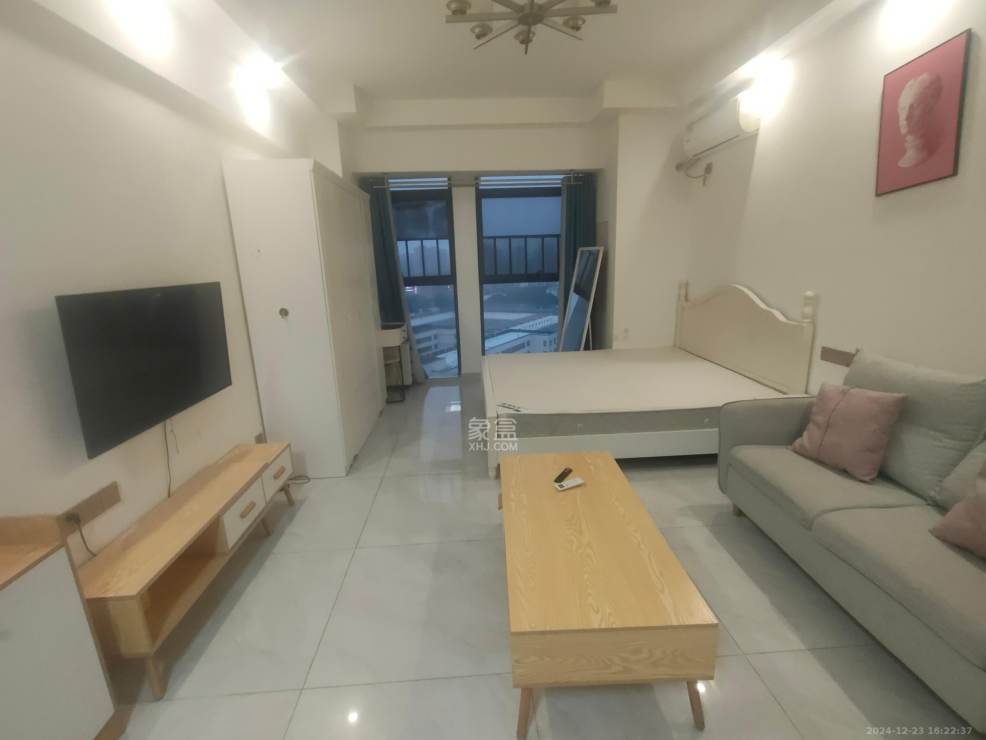 五峰国际 1室1厅1卫 1600.0元/月 五峰国际 1室1厅1卫 1600.0元/月室内图