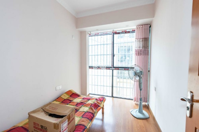 佛奥康桥水岸  3室2厅1卫    1600.0元/月 佛奥康桥水岸  3室2厅1卫    1600.0元/月室内图