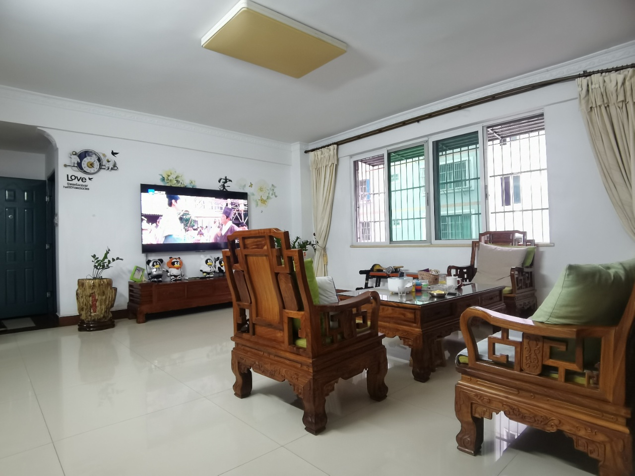 海湾怡园 3室2厅1卫 132.0万 海湾怡园 3室2厅1卫 132.0万室内图