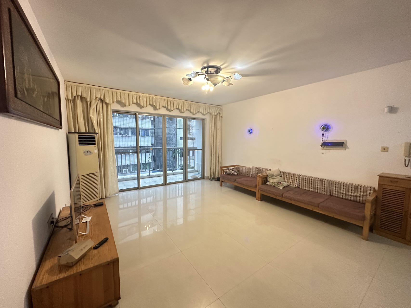 海联新村  3室2厅2卫    135.0万 海联新村  3室2厅2卫    135.0万室内图