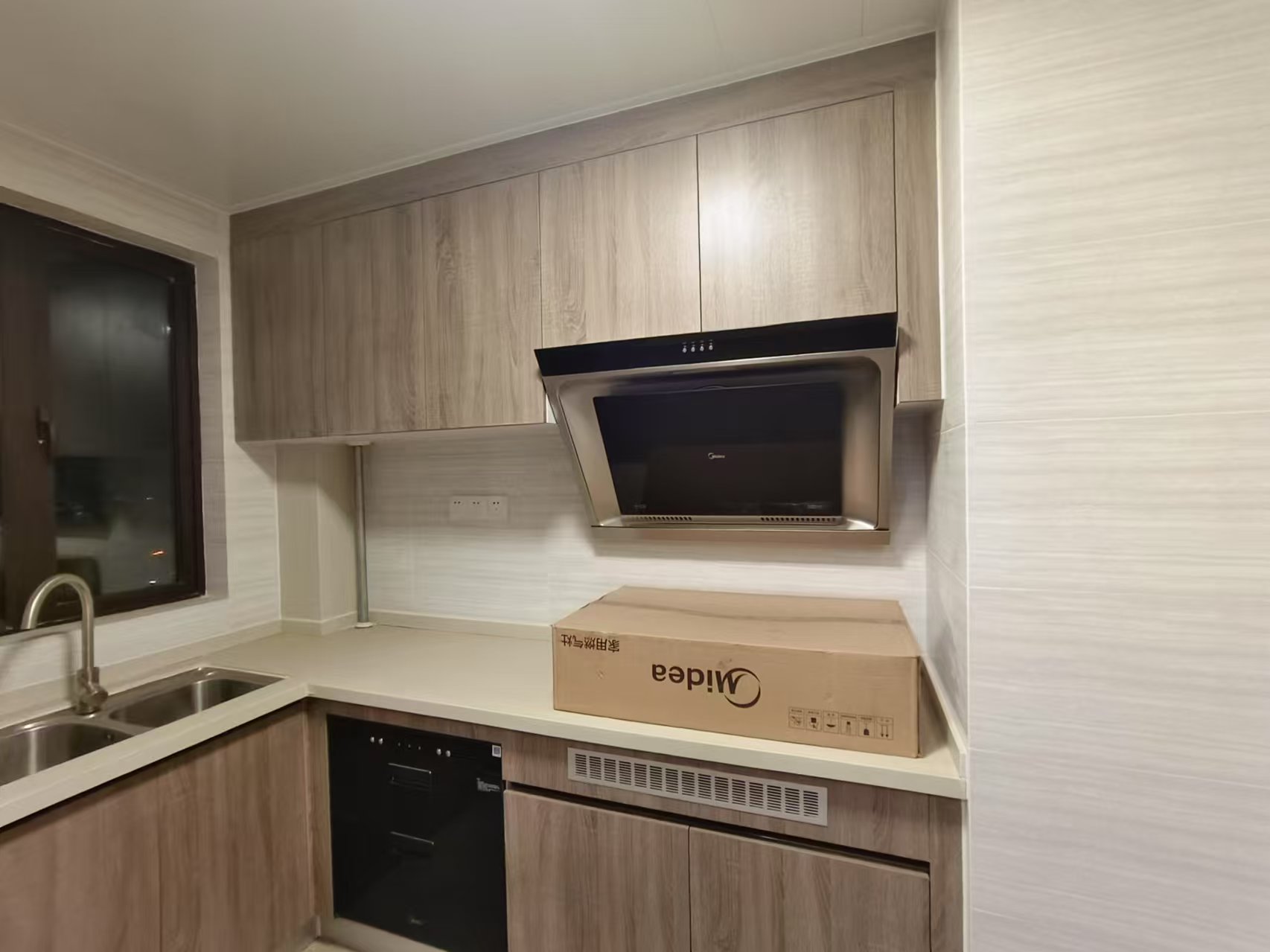 美的翰城  3室2厅2卫    93.8万 美的翰城  3室2厅2卫    93.8万室内图