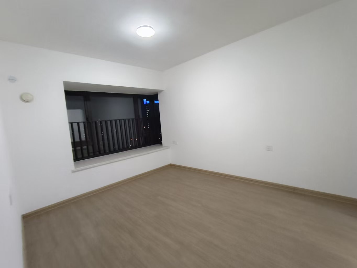 美的翰城  3室2厅2卫    93.8万 美的翰城  3室2厅2卫    93.8万室内图