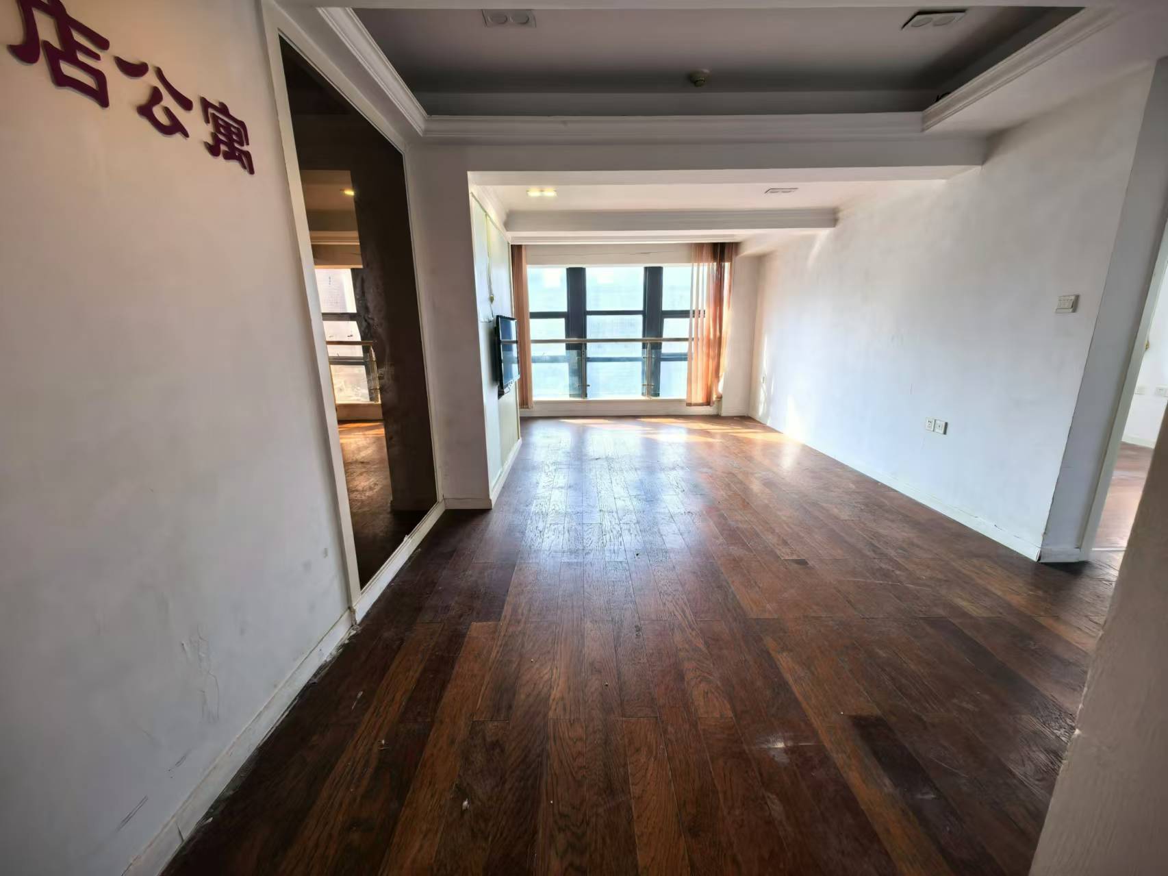 壹号公馆  2室1厅1卫    4000.0元/月 壹号公馆  2室1厅1卫    4000.0元/月