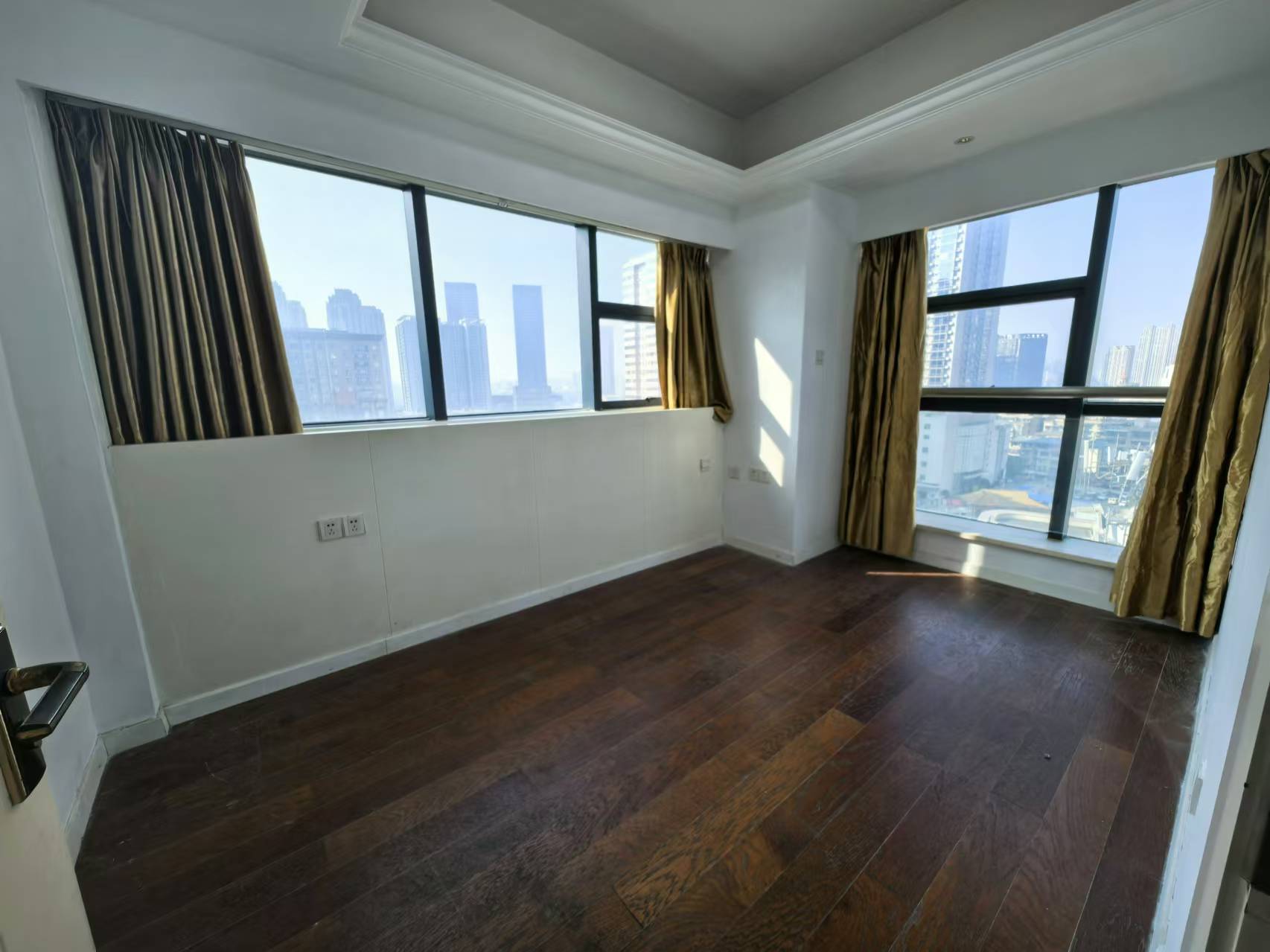 壹号公馆 2室1厅1卫 4000.0元/月 壹号公馆 2室1厅1卫 4000.0元/月室内图