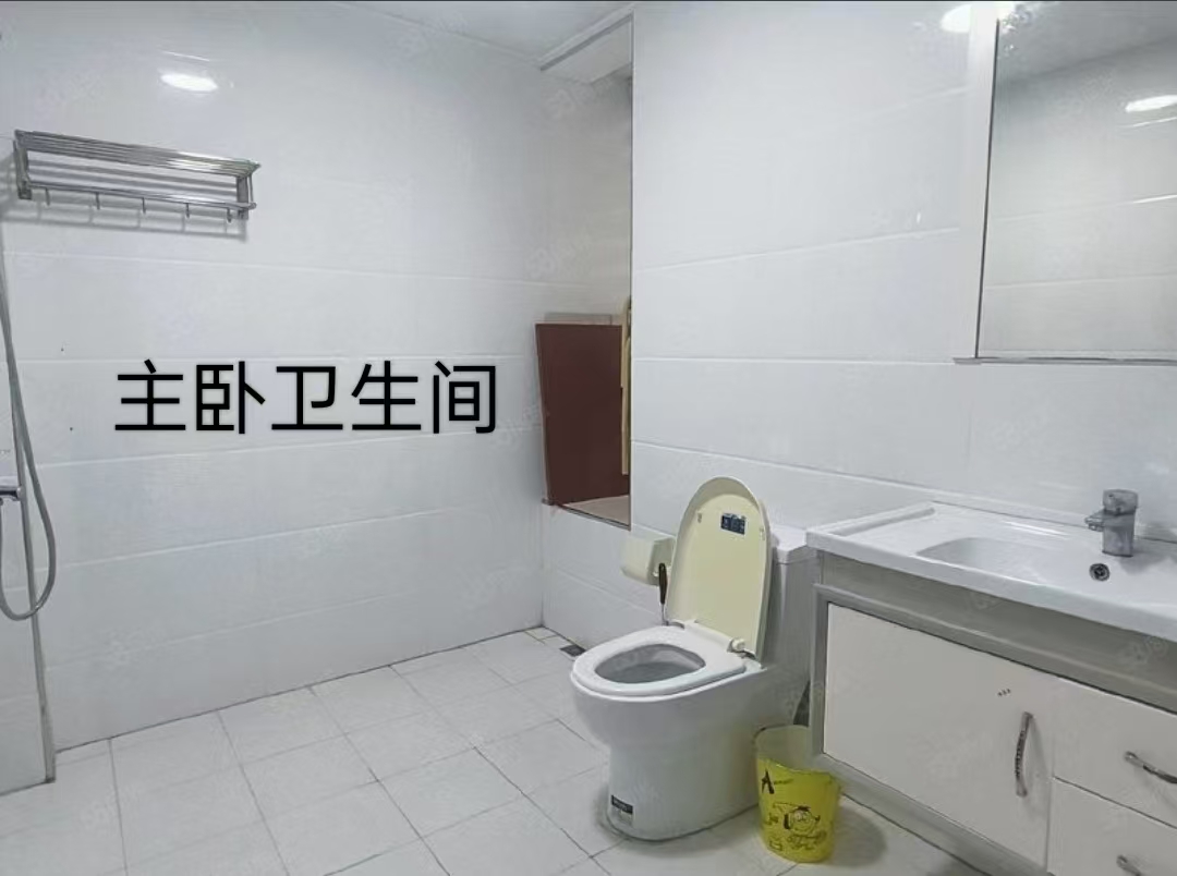 中核缇香名苑 3室2厅2卫 2100.0元/月 中核缇香名苑 3室2厅2卫 2100.0元/月室内图