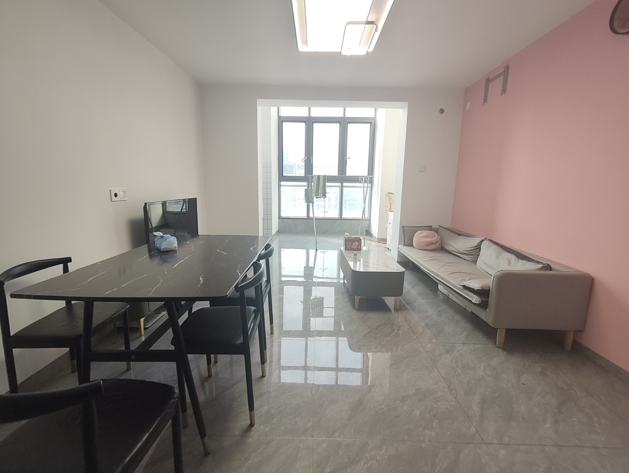 远大购物广场 2室2厅2卫 100.0万 远大购物广场 2室2厅2卫 100.0万室内图