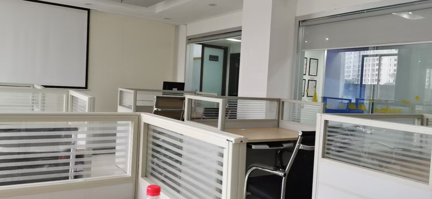 海富大厦  1室1厅2卫    699.0万 海富大厦  1室1厅2卫    699.0万室内图