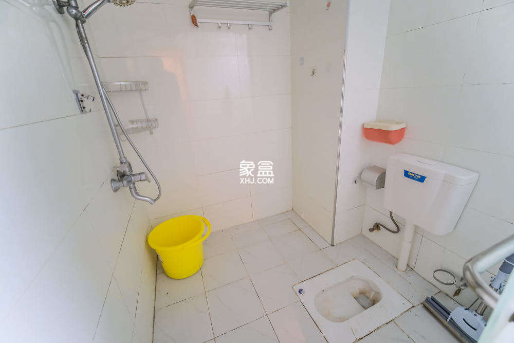 三一街区 3室2厅1卫 1500.0元/月 三一街区 3室2厅1卫 1500.0元/月室内图