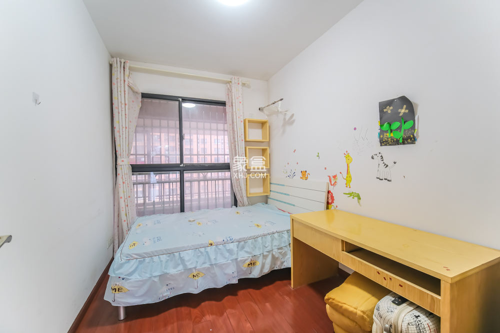 三一街区 3室2厅1卫 1500.0元/月 三一街区 3室2厅1卫 1500.0元/月室内图