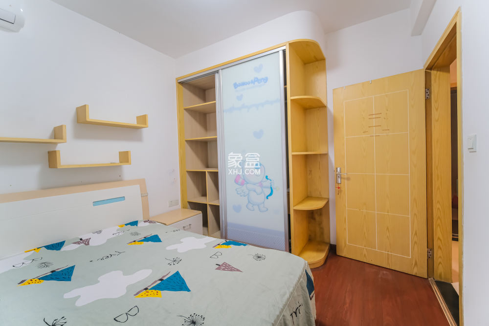 三一街区 3室2厅1卫 1500.0元/月 三一街区 3室2厅1卫 1500.0元/月室内图