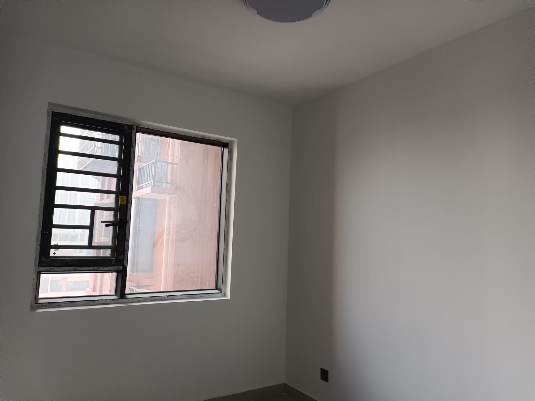 凯富南方鑫城  4室2厅2卫    3500.0元/月 凯富南方鑫城  4室2厅2卫    3500.0元/月室内图