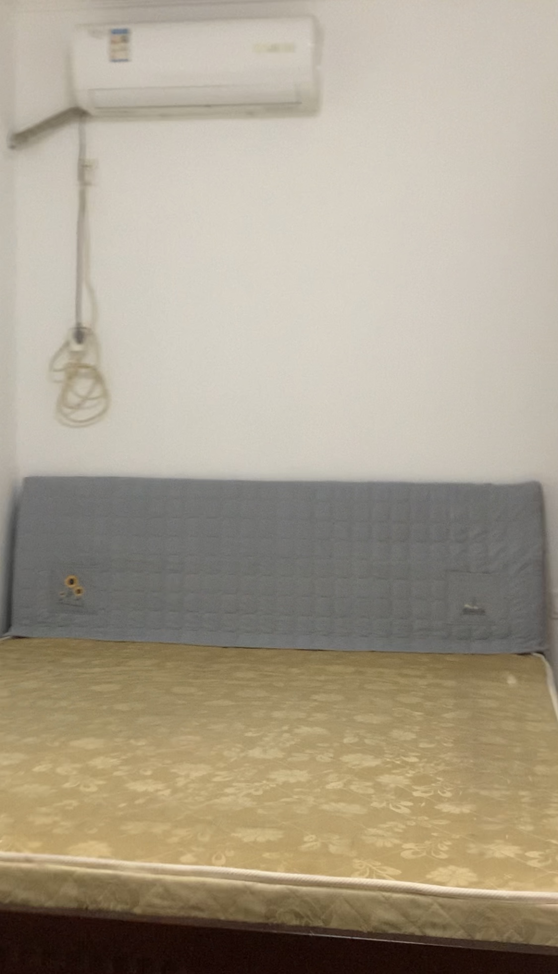 湘绣城 1室0厅1卫 800.0元/月 湘绣城 1室0厅1卫 800.0元/月室内图