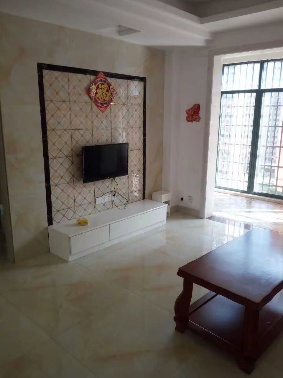 冠都现代城(冠都幸福彼岸) 1室2厅1卫 1500.0元/月 冠都现代城(冠都幸福彼岸) 1室2厅1卫 1500.0元/月室内图