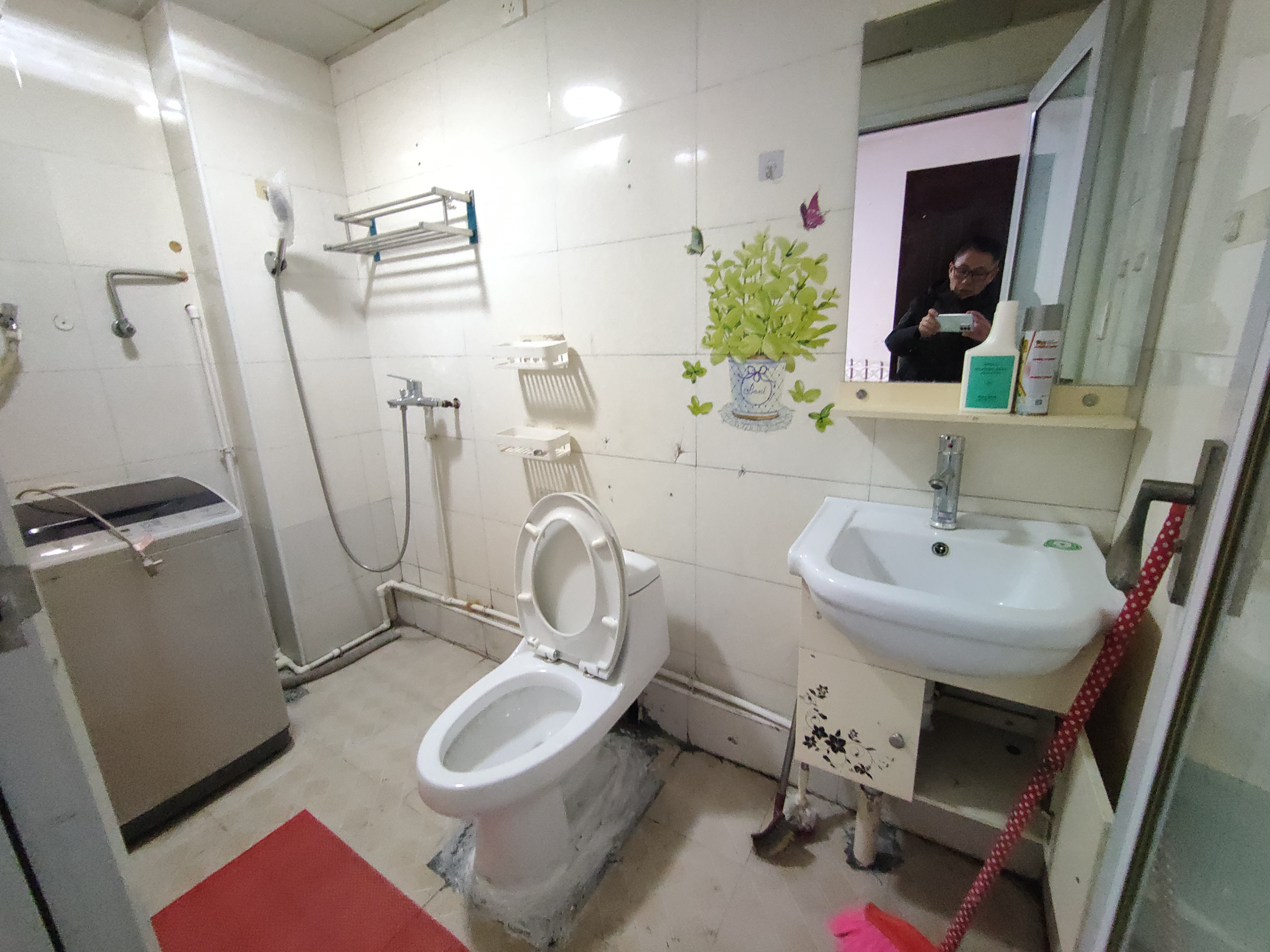 金领家族  1室1厅1卫    1200.0元/月室内图