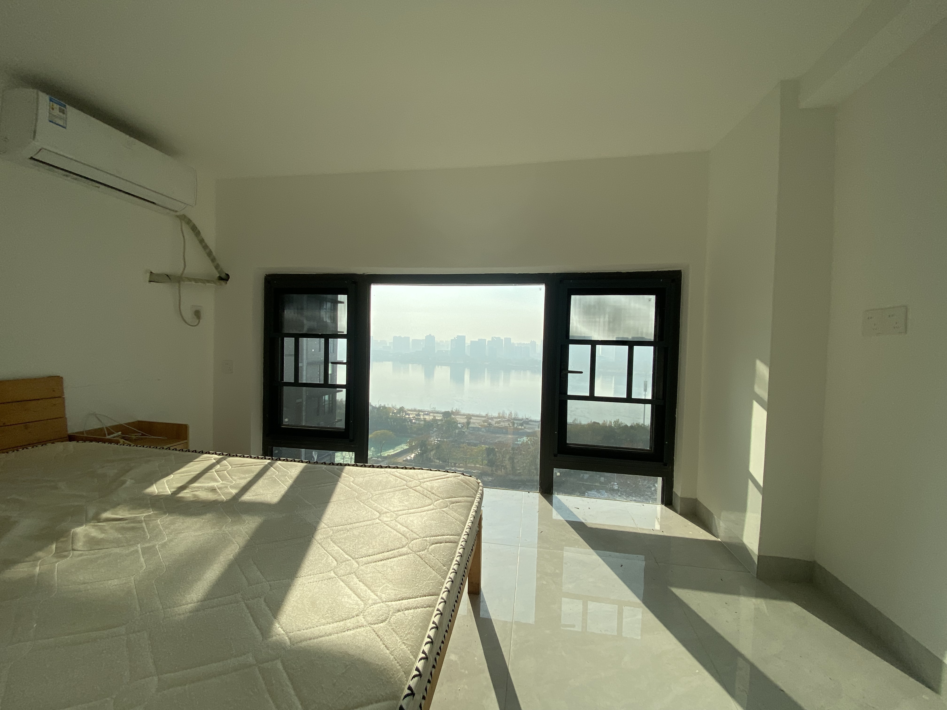 万科紫台 2室1厅1卫 2500.0元/月 万科紫台 2室1厅1卫 2500.0元/月室内图