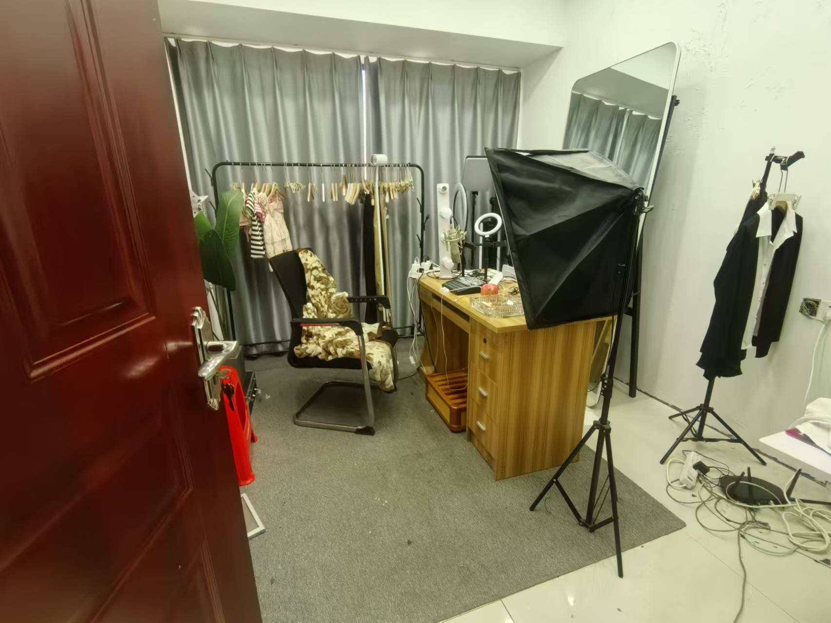 新桂广场 3室2厅2卫 56.8万 新桂广场 3室2厅2卫 56.8万室内图