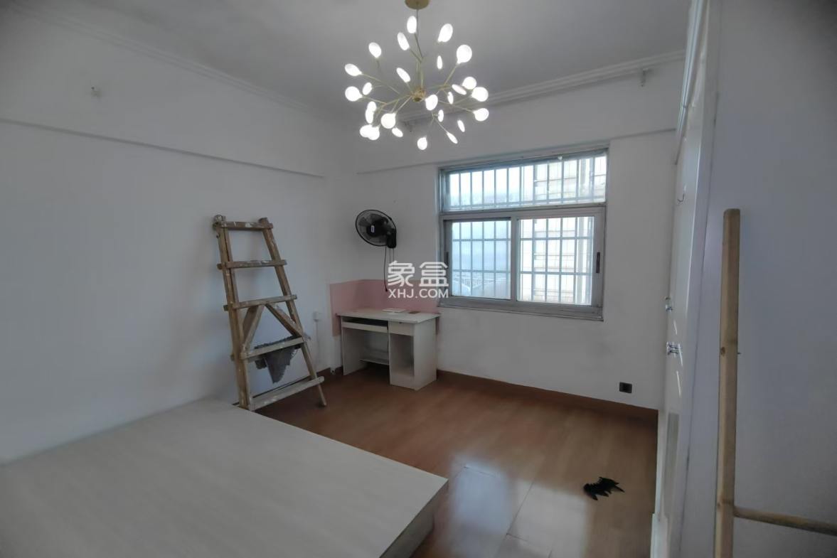 汇源大厦 2室2厅1卫 3500.0元/月 汇源大厦 2室2厅1卫 3500.0元/月室内图