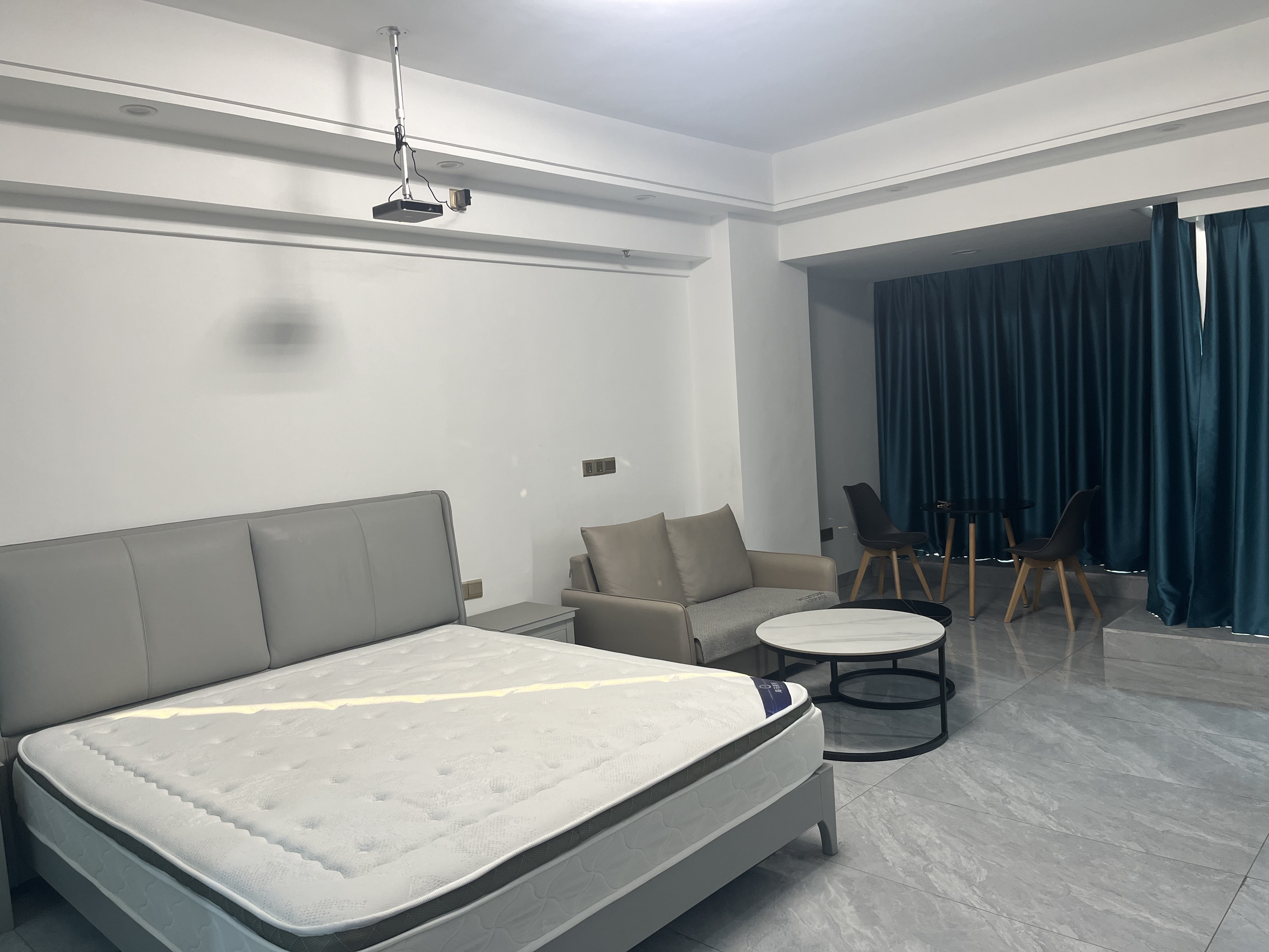 雄森国际 1室1厅1卫 1600.0元/月 雄森国际 1室1厅1卫 1600.0元/月室内图