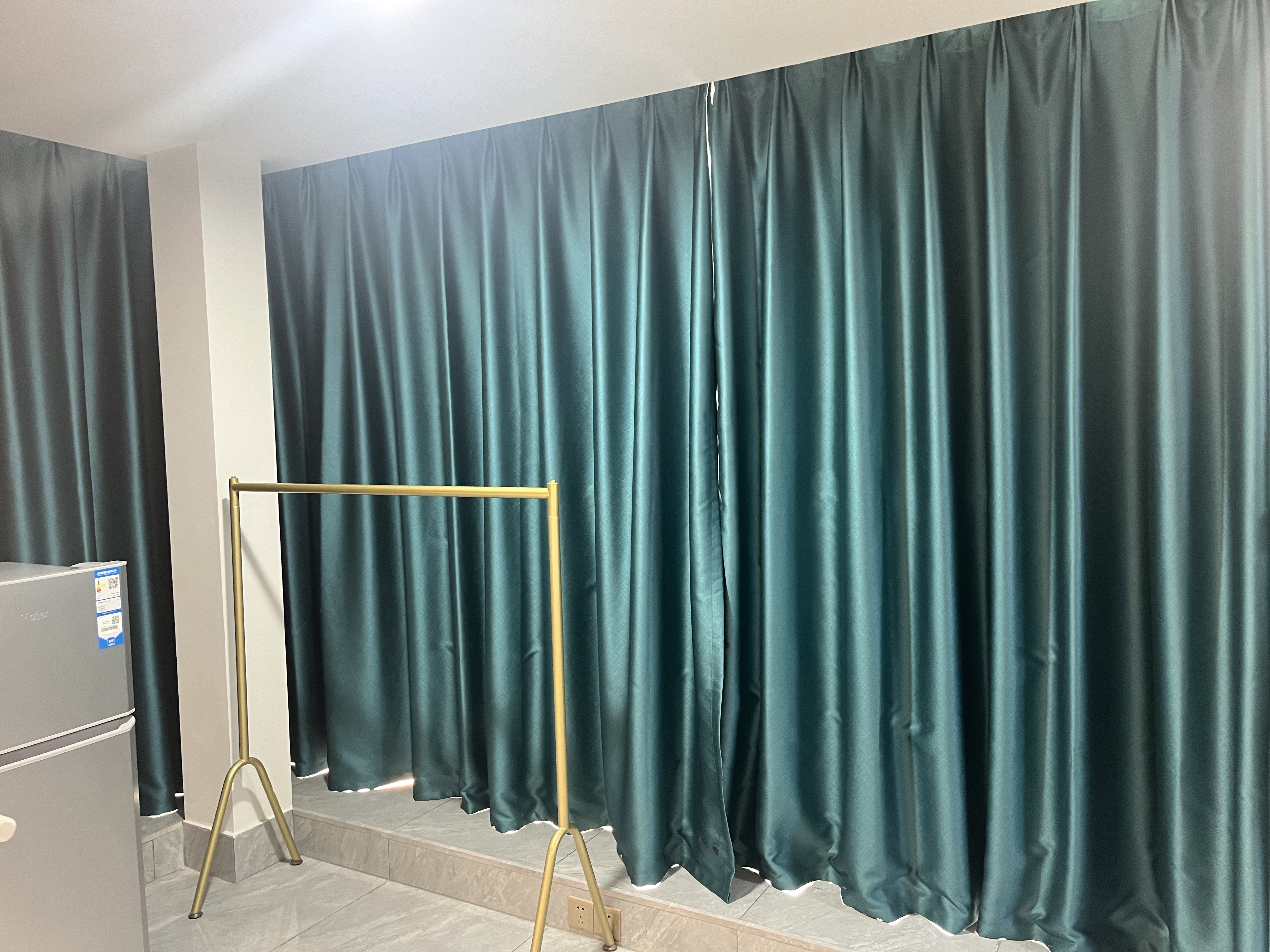 雄森国际 1室1厅1卫 1600.0元/月 雄森国际 1室1厅1卫 1600.0元/月室内图