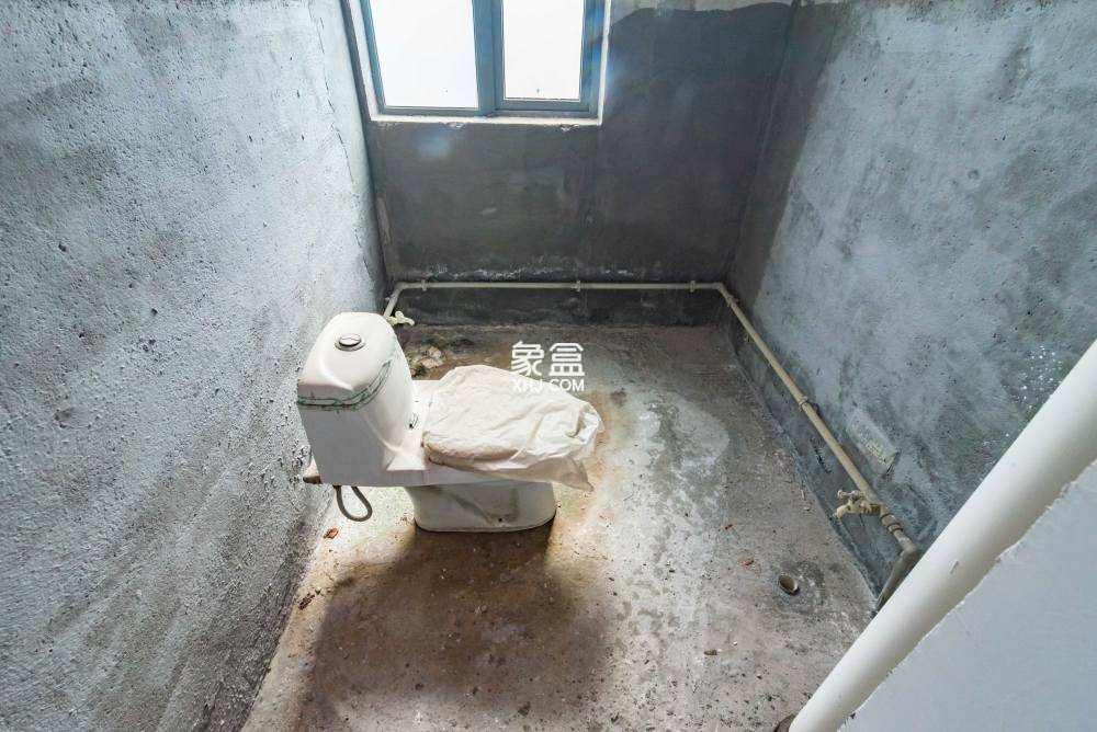 名富公寓 1室2厅1卫 1660.0元/月 名富公寓 1室2厅1卫 1660.0元/月室内图