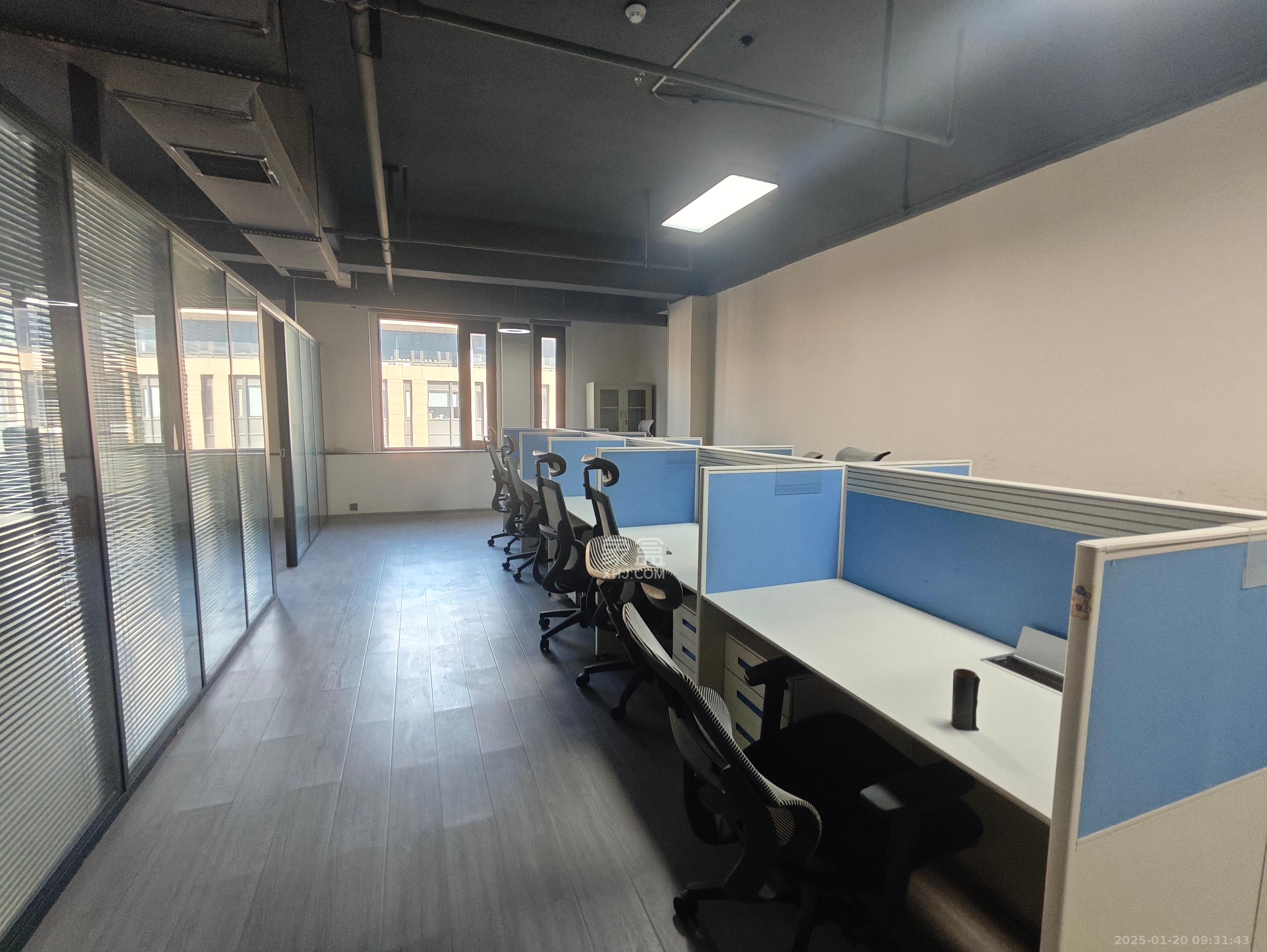 创谷国家广告产业园  1室1厅1卫    5000.0元/月 创谷国家广告产业园  1室1厅1卫    5000.0元/月室内图