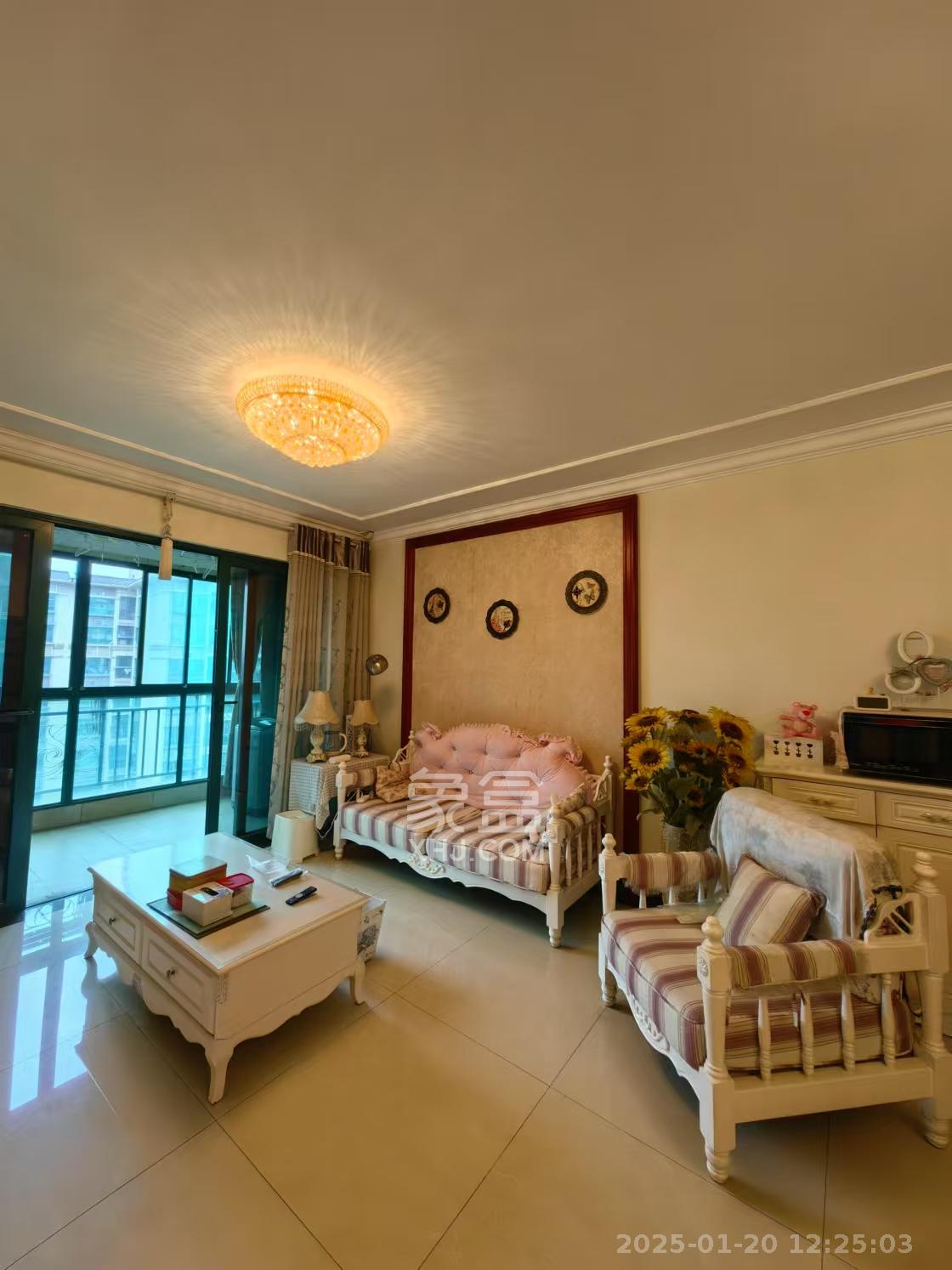 恒大城 3室2厅2卫 2500.0元/月 恒大城 3室2厅2卫 2500.0元/月室内图