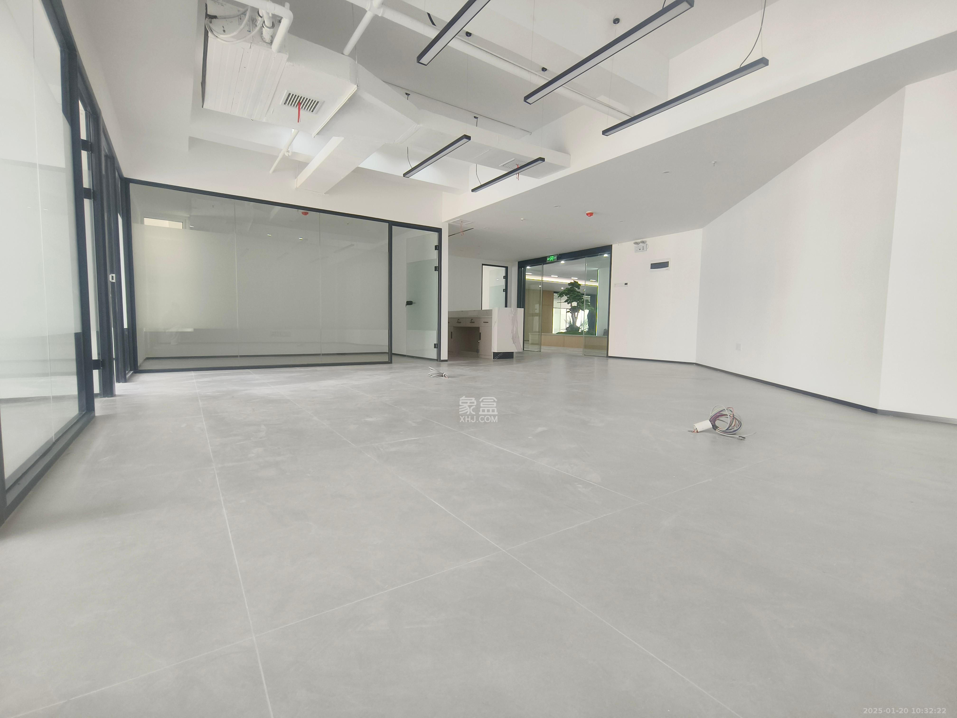 汇富中心   180.0㎡      10800.0元/月室内图