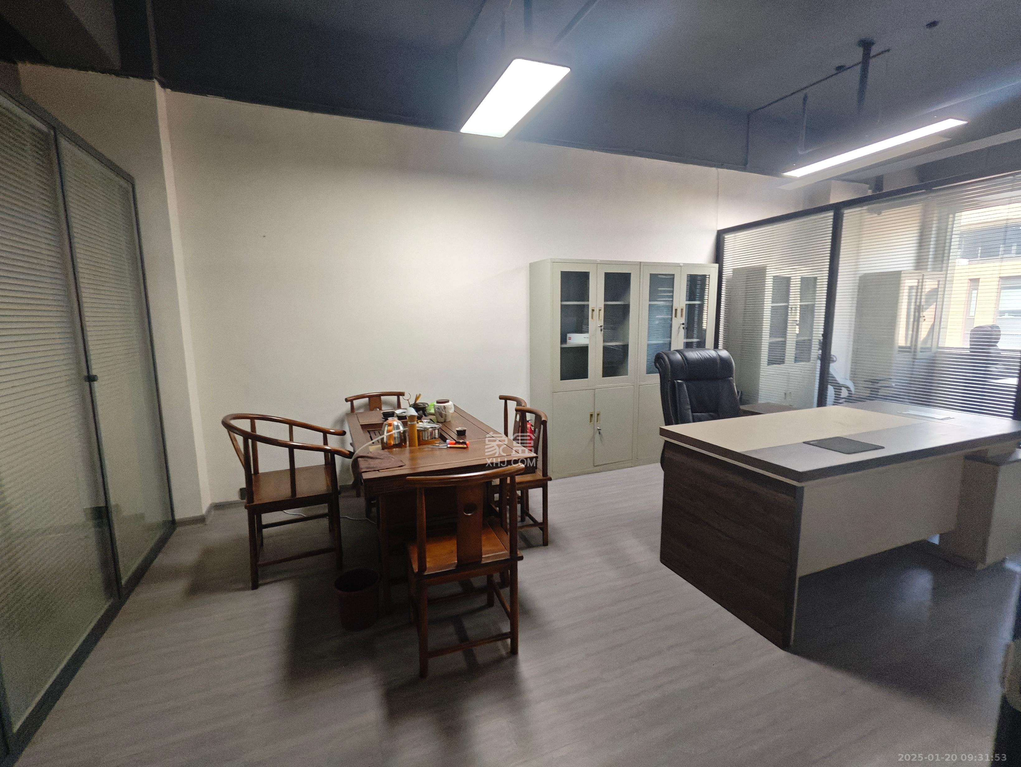 创谷国家广告产业园  1室1厅1卫    5000.0元/月 创谷国家广告产业园  1室1厅1卫    5000.0元/月室内图