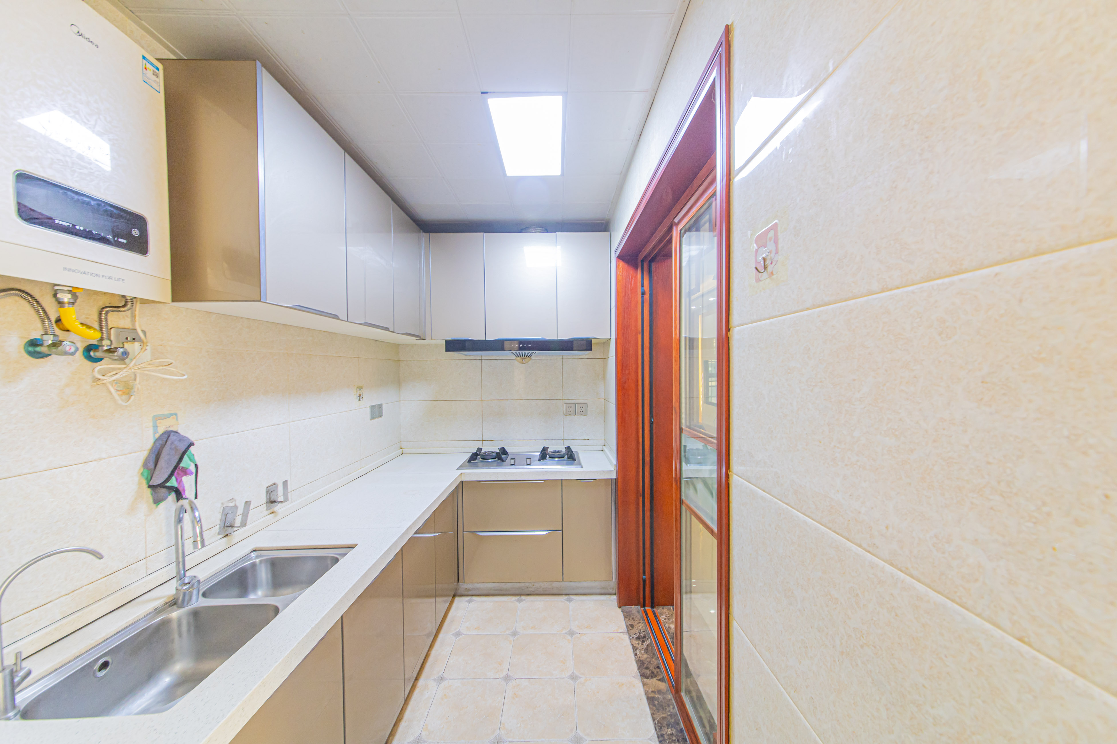 中建芙蓉嘉苑 3室2厅2卫 138.0万 中建芙蓉嘉苑 3室2厅2卫 138.0万厨房