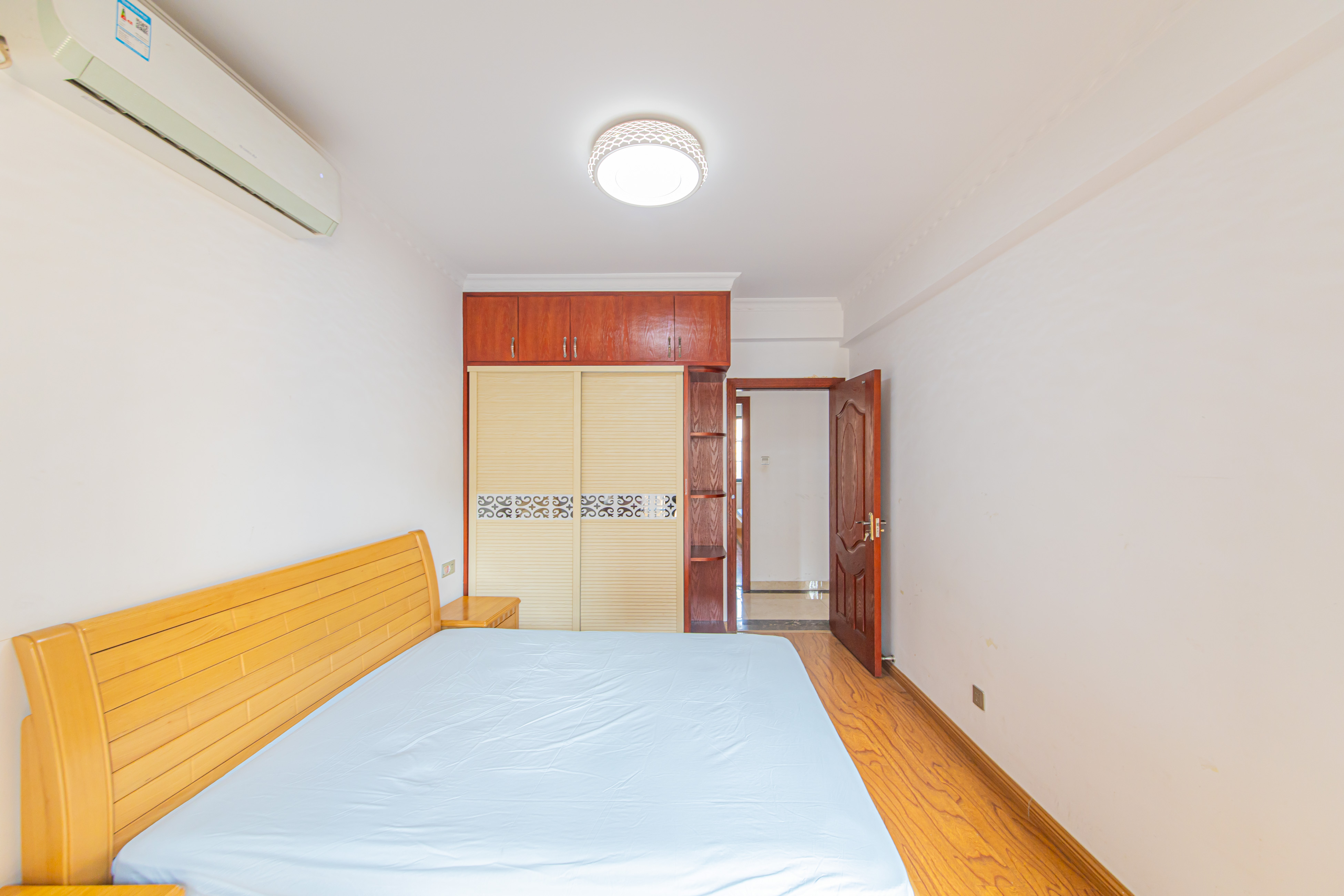 中建芙蓉嘉苑 3室2厅2卫 138.0万 中建芙蓉嘉苑 3室2厅2卫 138.0万卧室