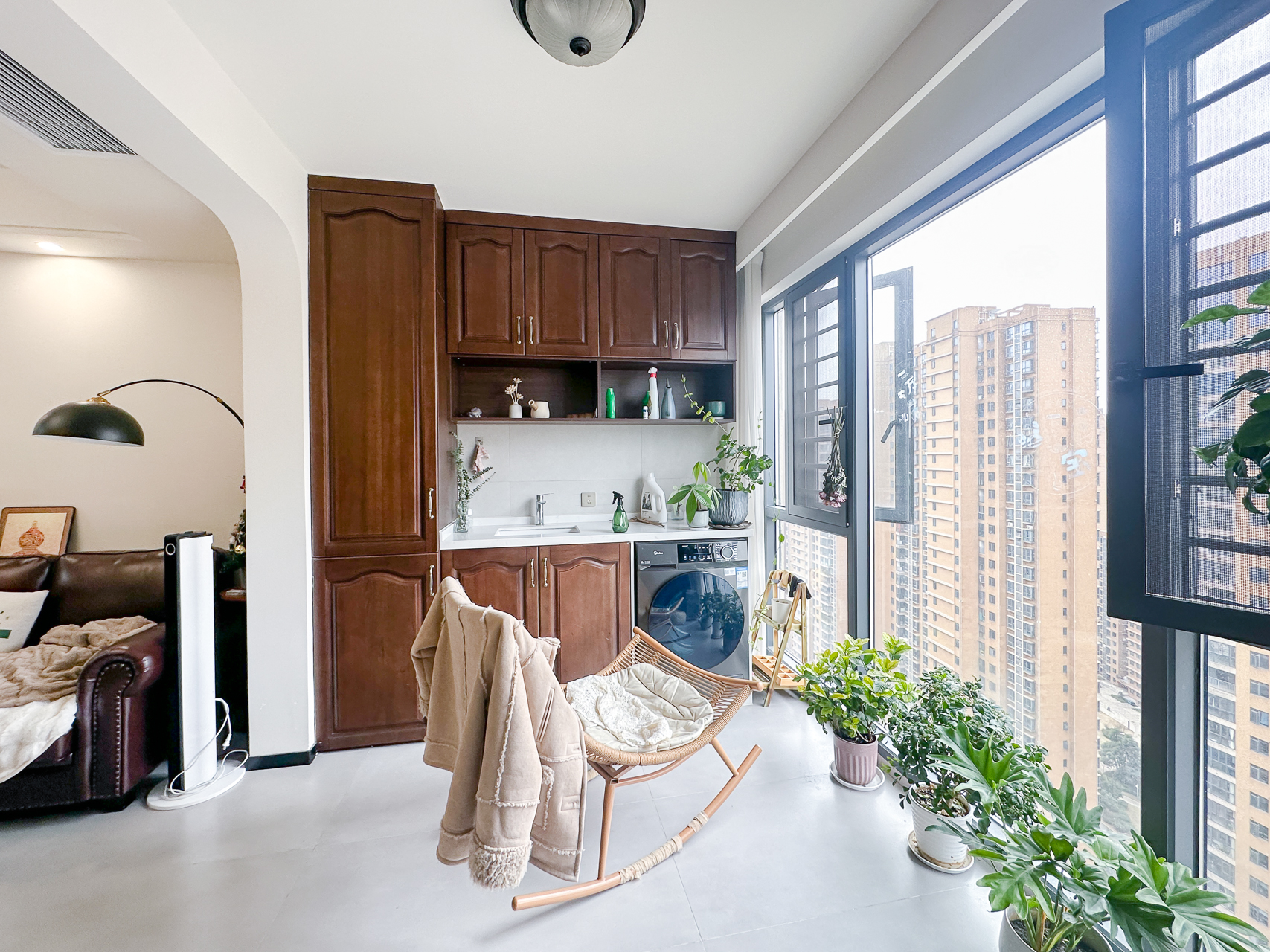 明发国际城 3室2厅1卫 90.0万 明发国际城 3室2厅1卫 90.0万阳台