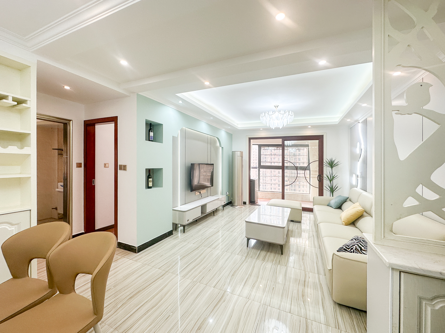 润和之悦(金泽园) 3室2厅1卫 79.8万 润和之悦(金泽园) 3室2厅1卫 79.8万客厅