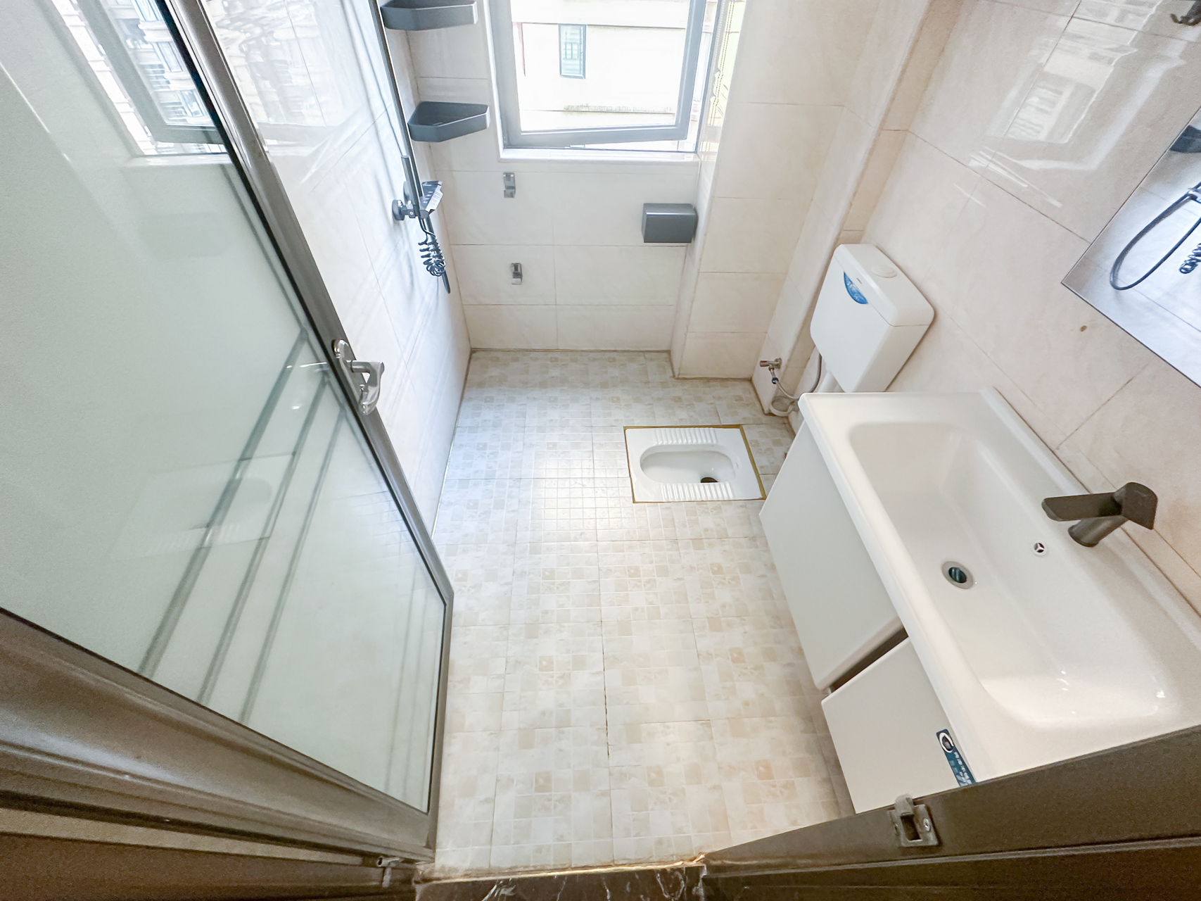 润和之悦(金泽园) 3室2厅1卫 79.8万 润和之悦(金泽园) 3室2厅1卫 79.8万卫生间