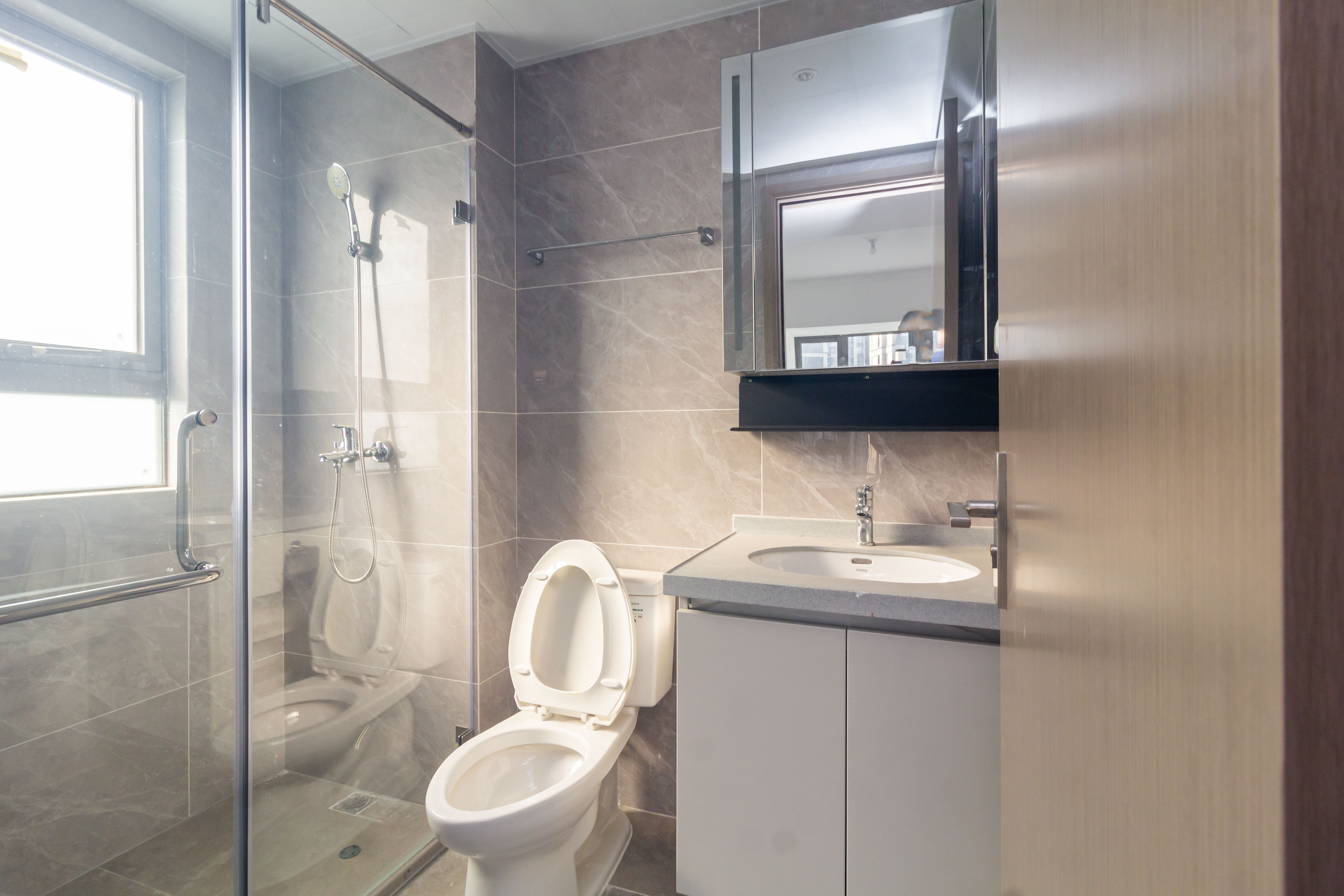 佳兆业滨江四季  4室2厅2卫    159.0万 佳兆业滨江四季  4室2厅2卫    159.0万卫生间