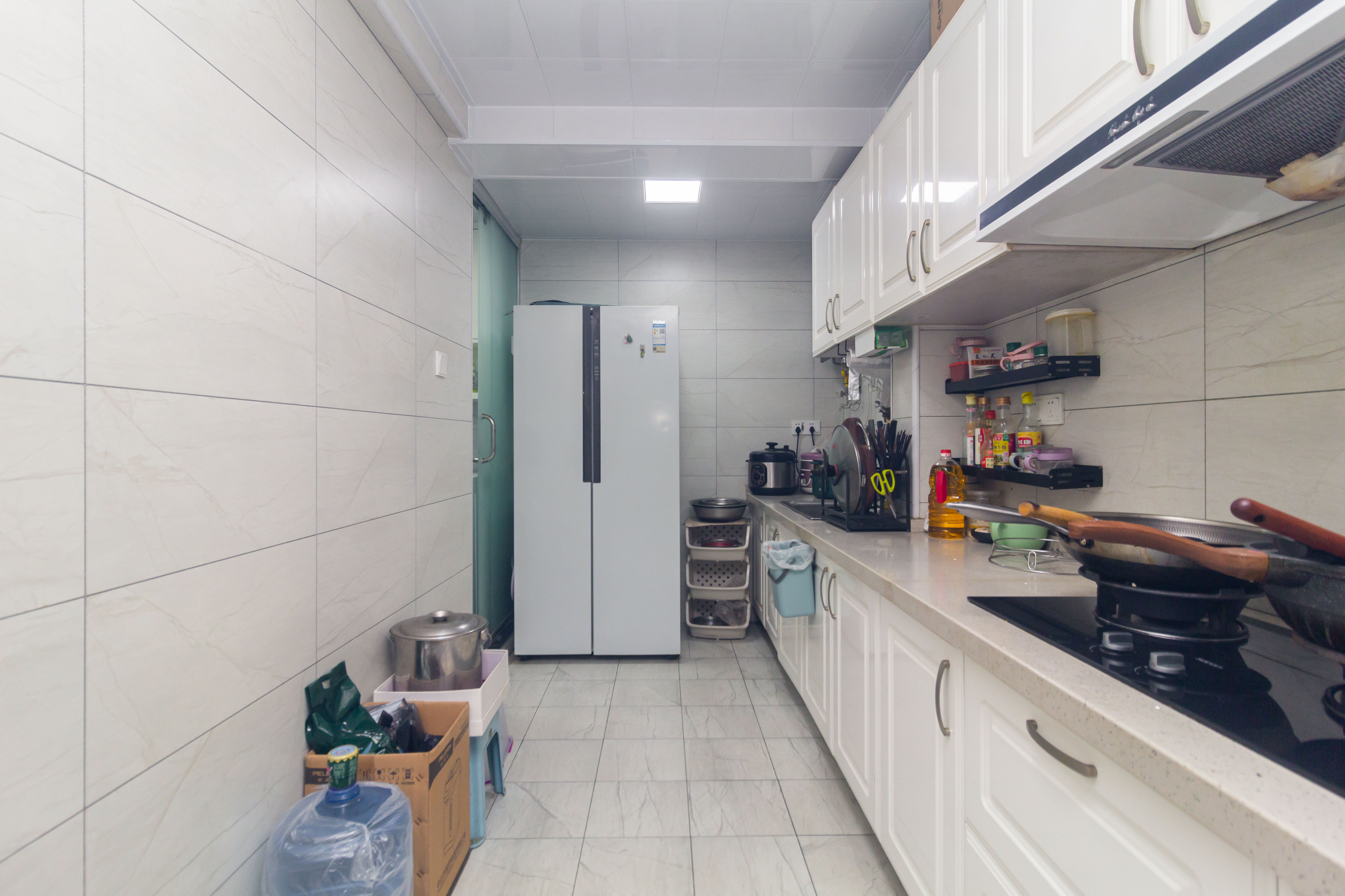 海德公园  3室2厅2卫    75.8万厨房