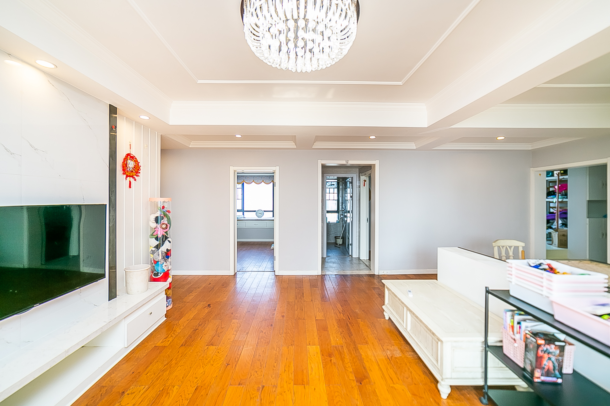 荣悦台  3室2厅2卫    200.0万 荣悦台  3室2厅2卫    200.0万客厅