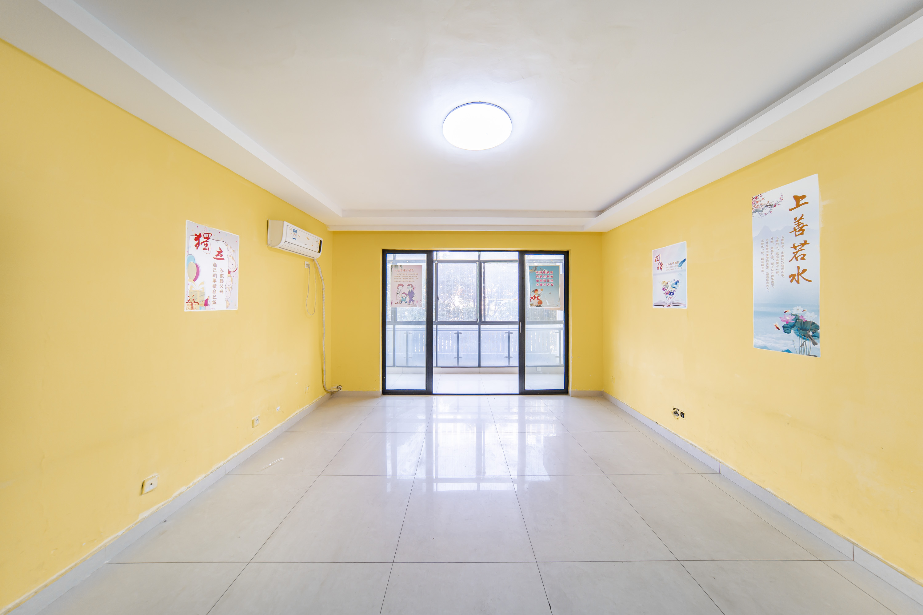 阳光100三期  1室1厅1卫    30.0万 阳光100三期  1室1厅1卫    30.0万