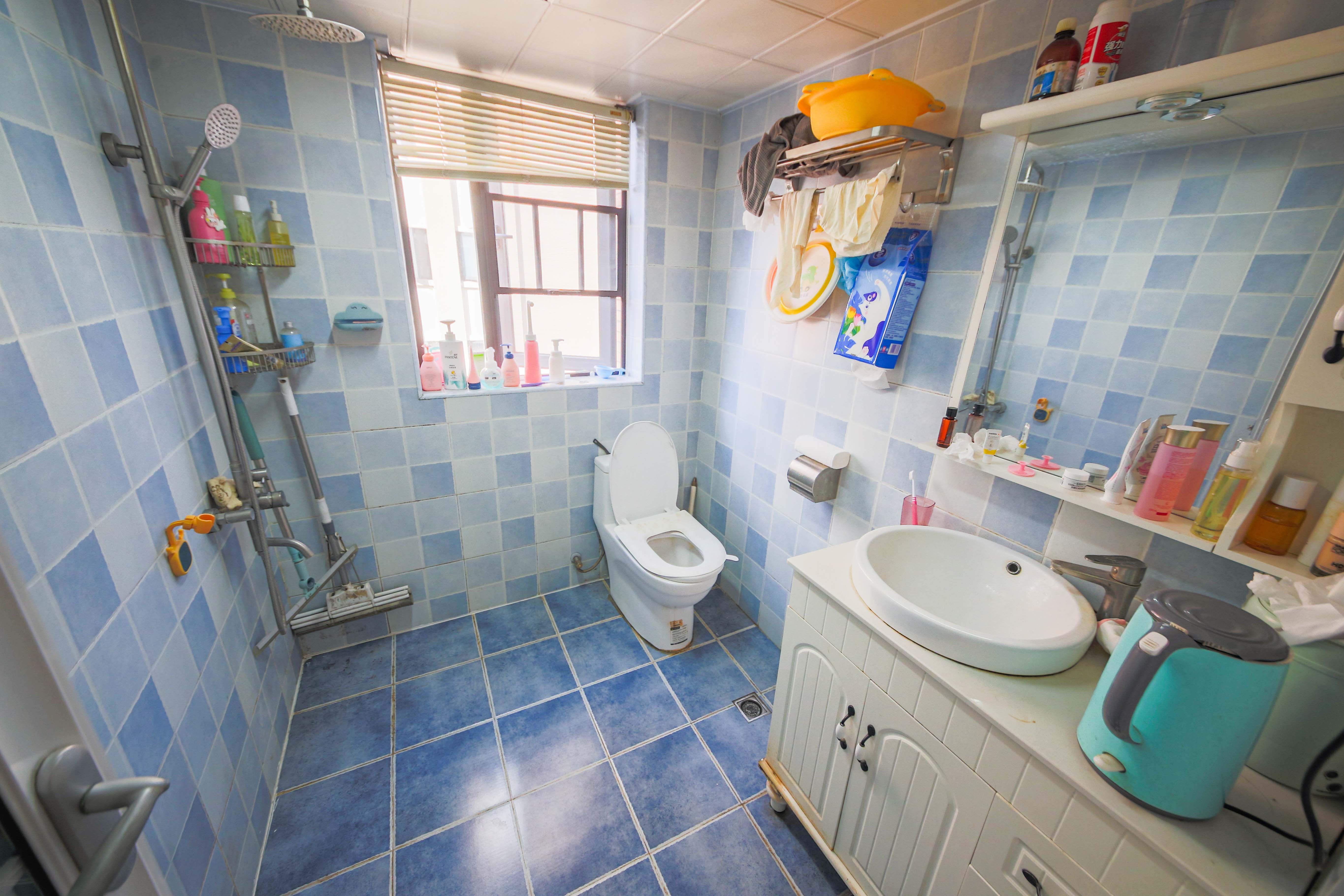 龙骧佳苑  4室2厅2卫    120.0万 龙骧佳苑  4室2厅2卫    120.0万卫生间