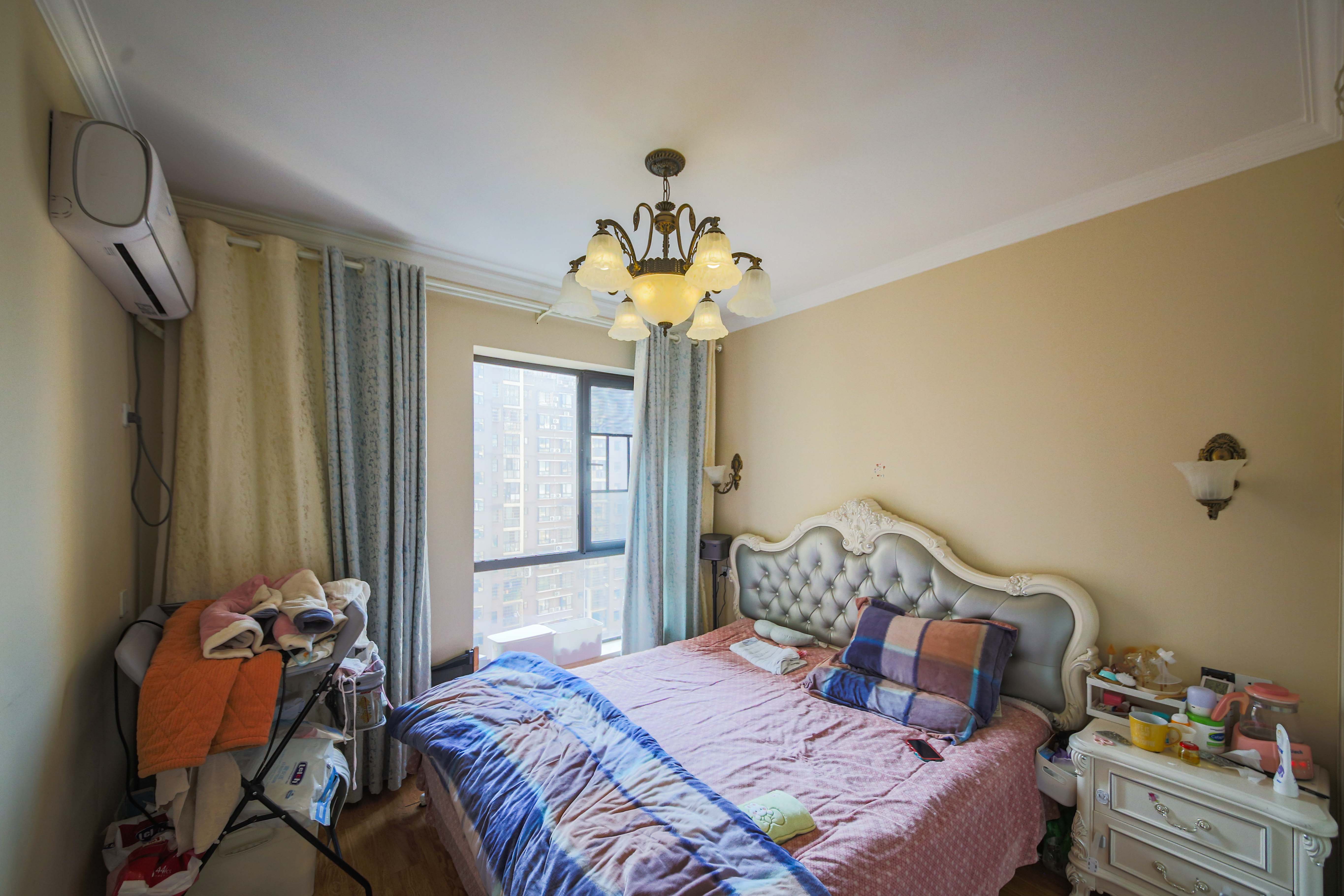 龙骧佳苑  4室2厅2卫    120.0万 龙骧佳苑  4室2厅2卫    120.0万卧室