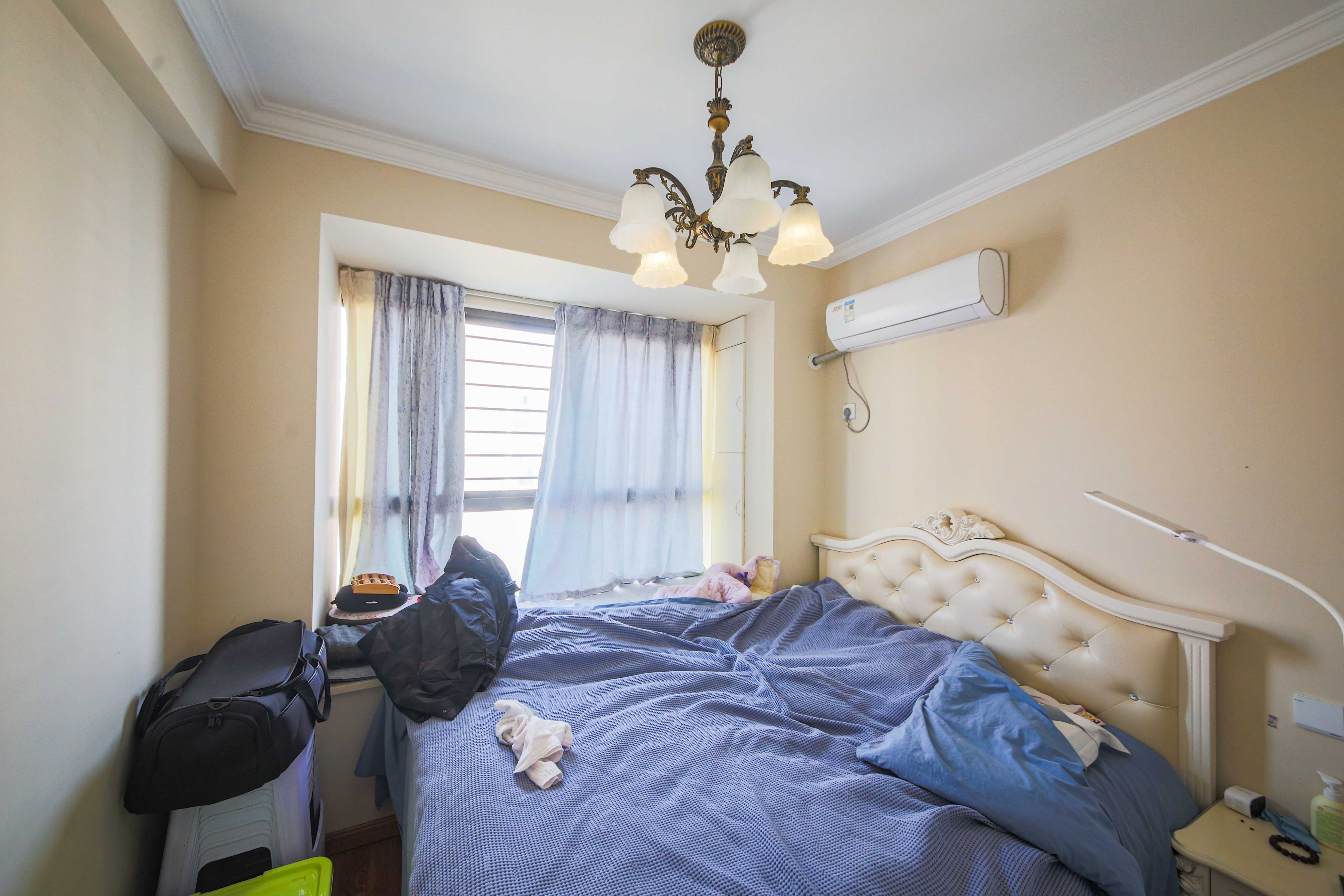 龙骧佳苑  4室2厅2卫    120.0万 龙骧佳苑  4室2厅2卫    120.0万卧室