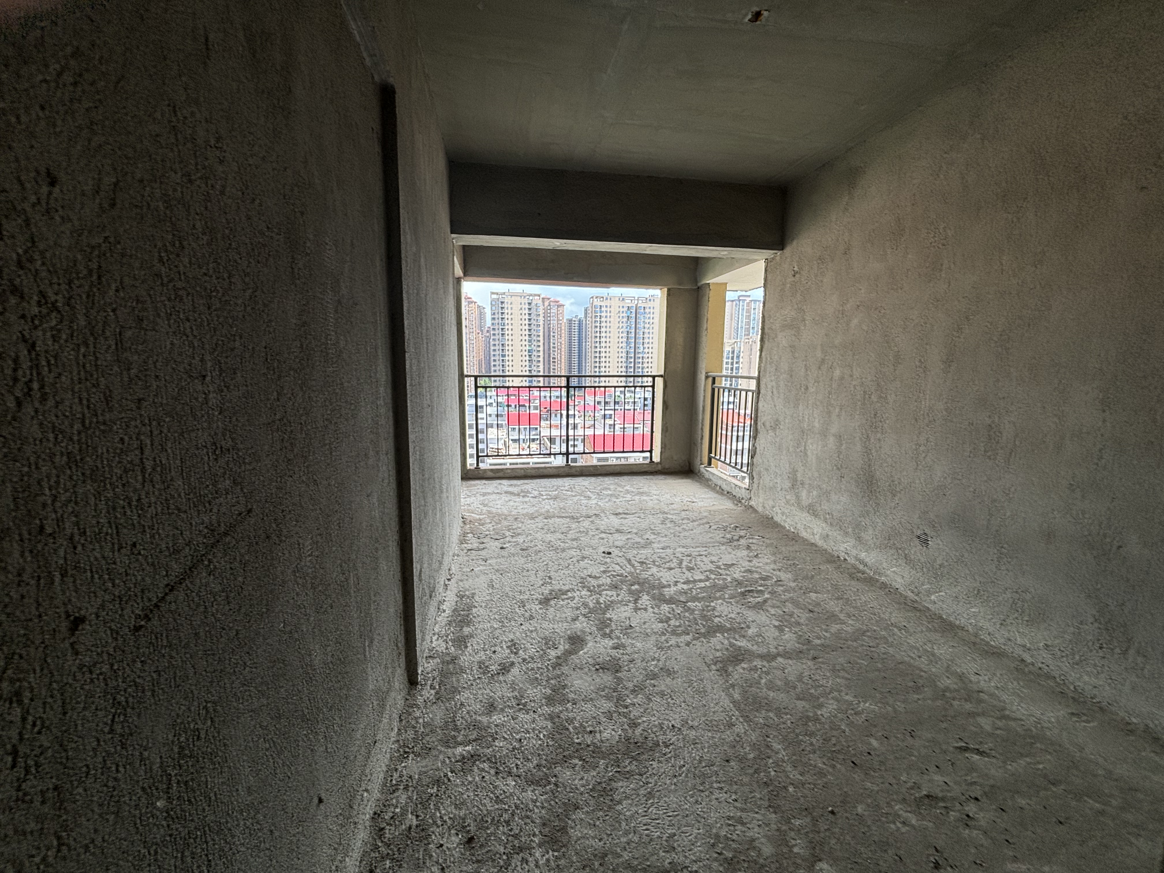 金泰嘉园  3室2厅2卫    82.8万