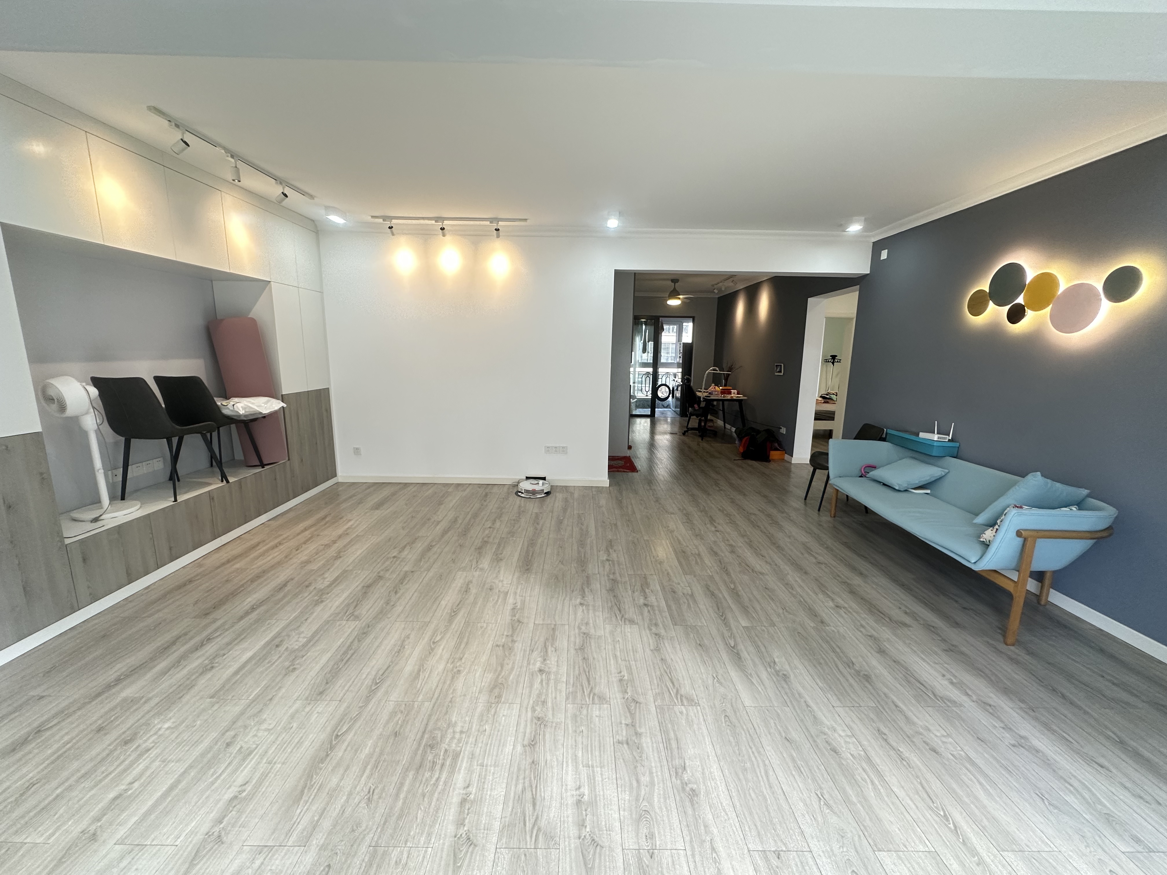 绿地海长流四期(绿地福邸) 3室2厅1卫 196.0万 绿地海长流四期(绿地福邸) 3室2厅1卫 196.0万室内图