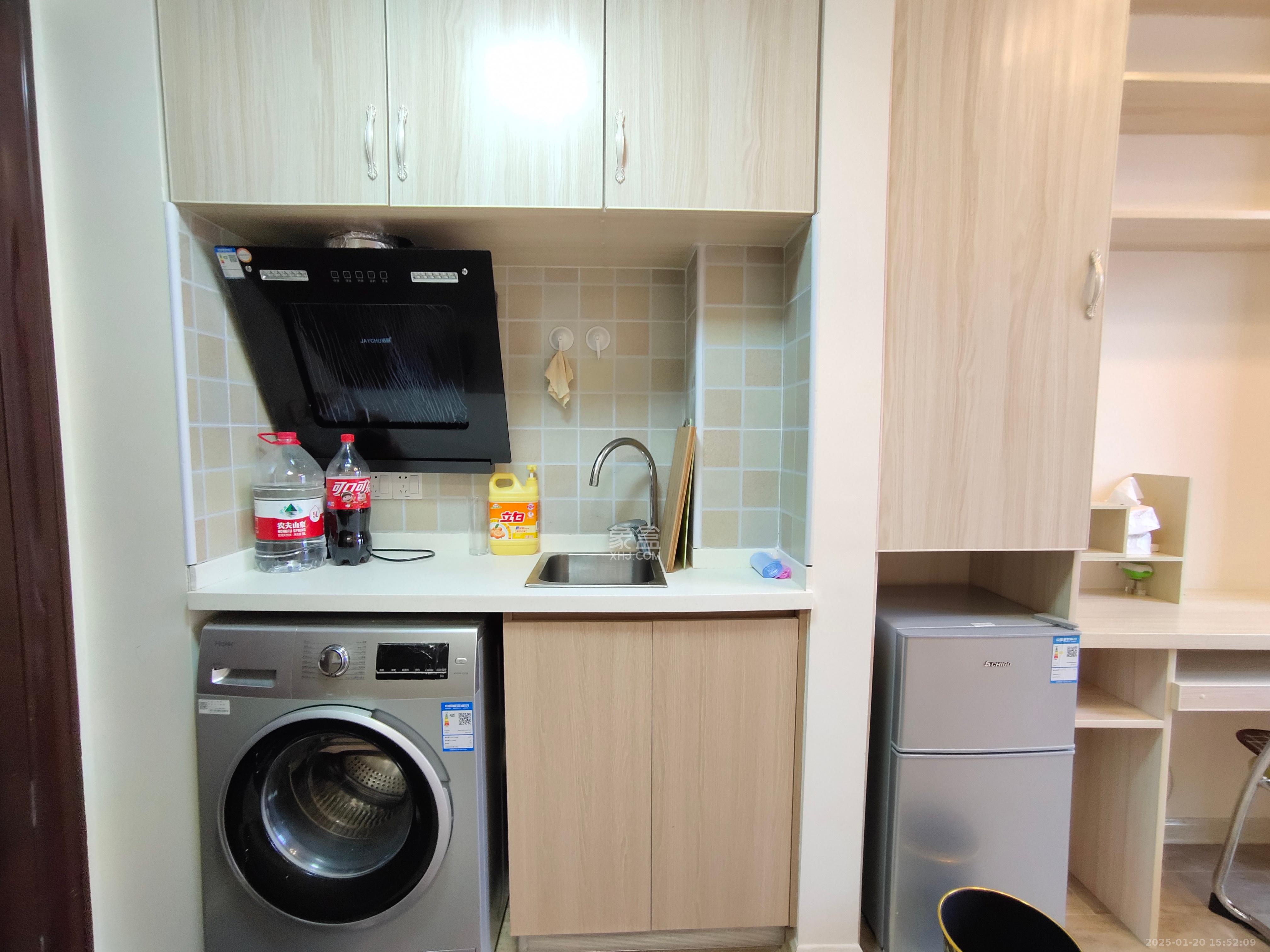 兰亭湾畔 1室1厅1卫 1100.0元/月 兰亭湾畔 1室1厅1卫 1100.0元/月室内图