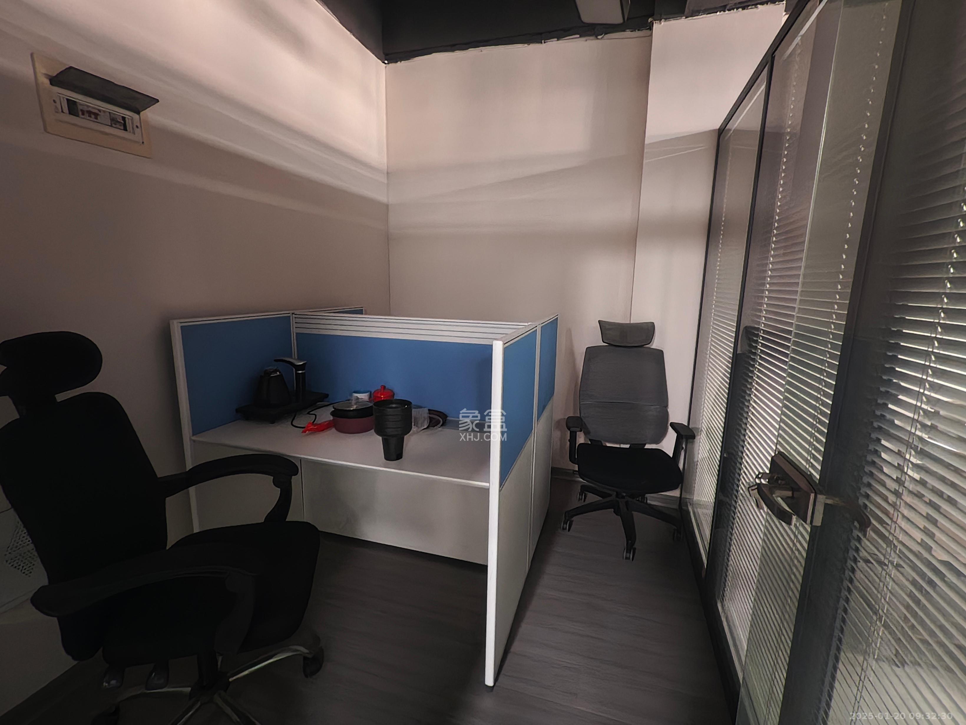 创谷国家广告产业园  1室1厅1卫    5000.0元/月 创谷国家广告产业园  1室1厅1卫    5000.0元/月室内图