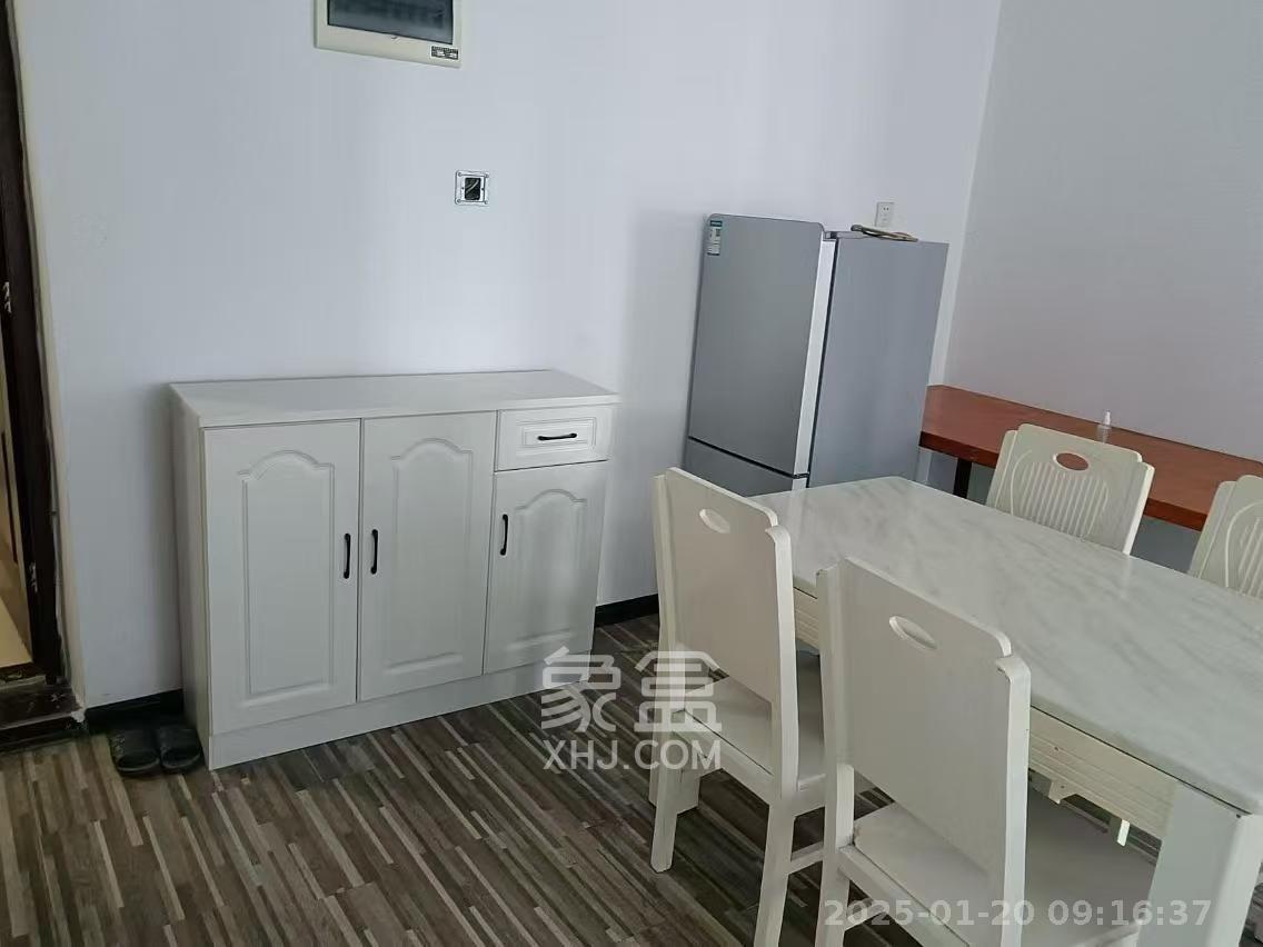 长房东云台  3室2厅2卫    2500.0元/月室内图