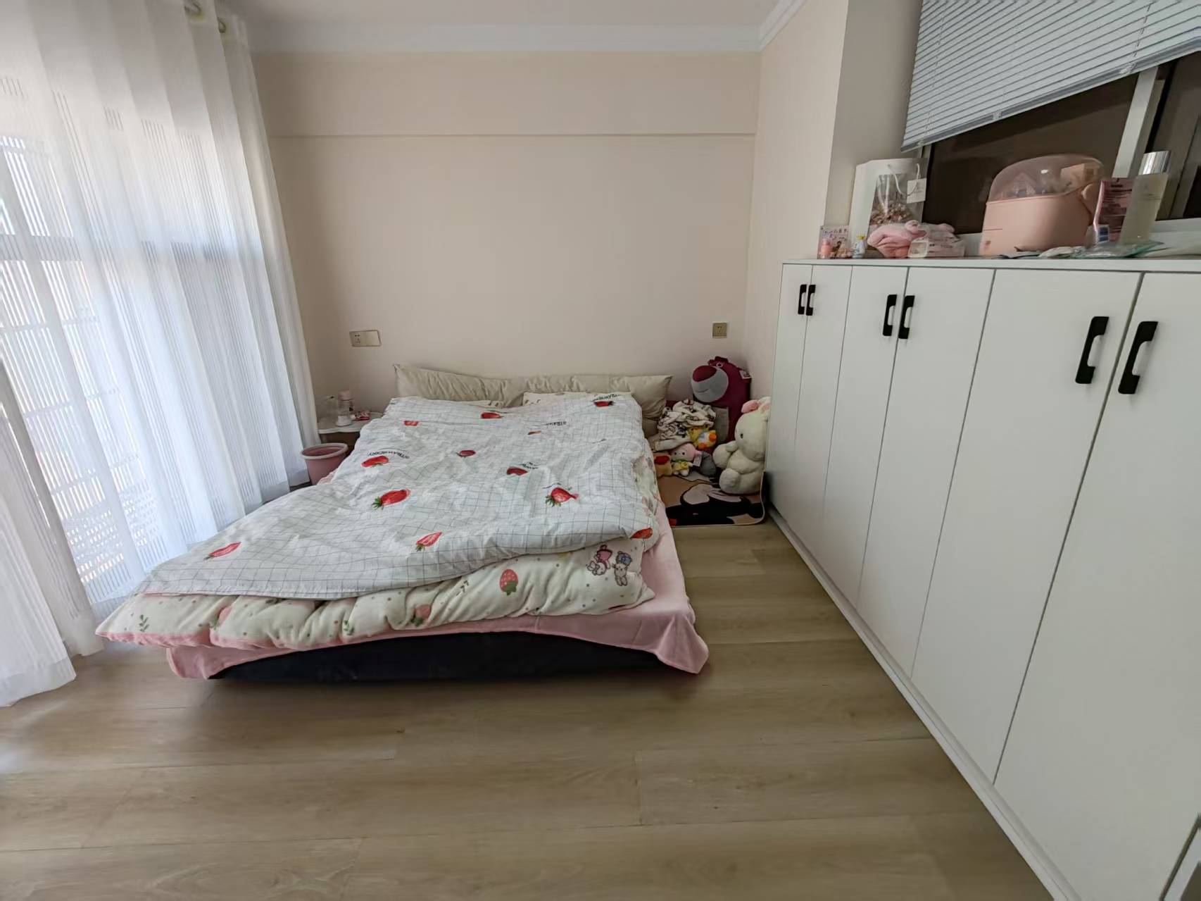 云顶上品  2室1厅1卫    1400.0元/月 云顶上品  2室1厅1卫    1400.0元/月室内图