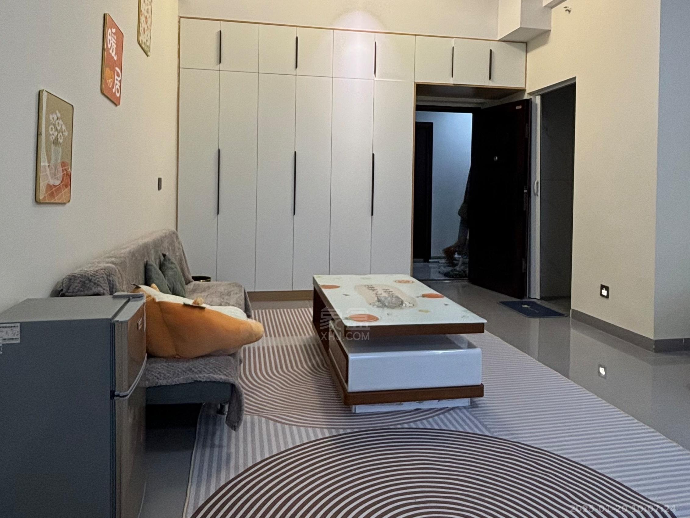 城市公园 1室1厅1卫 1200.0元/月 城市公园 1室1厅1卫 1200.0元/月室内图